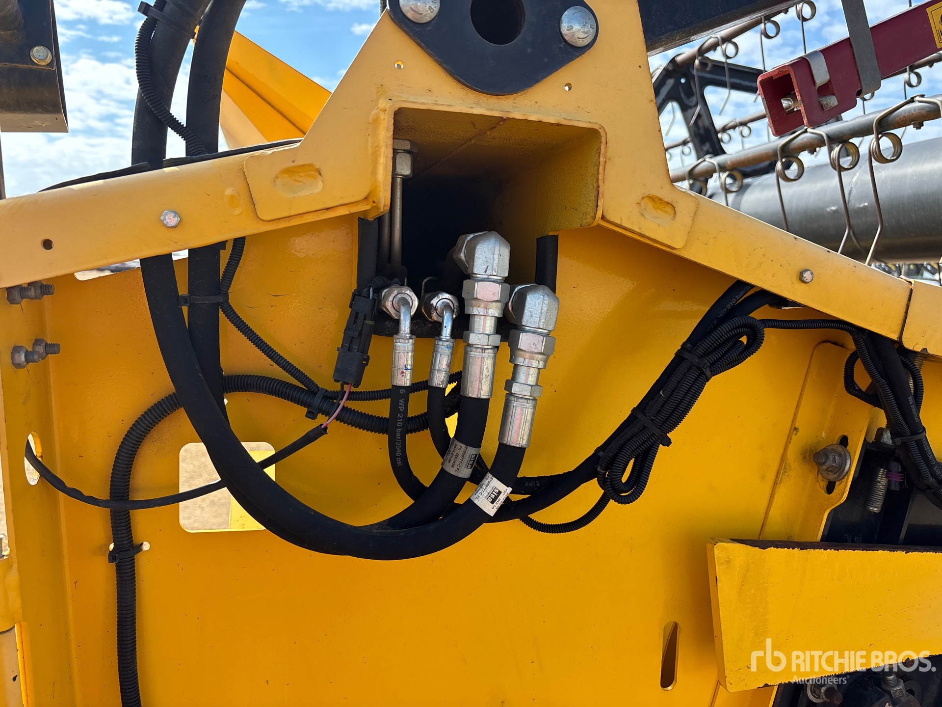 2013 New Holland 35 G