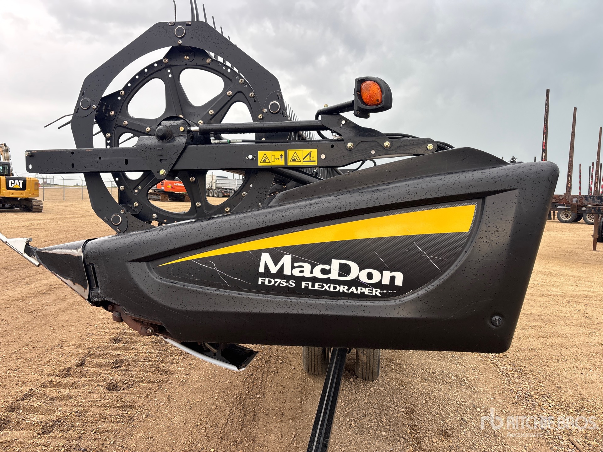 2017 Macdon FD75