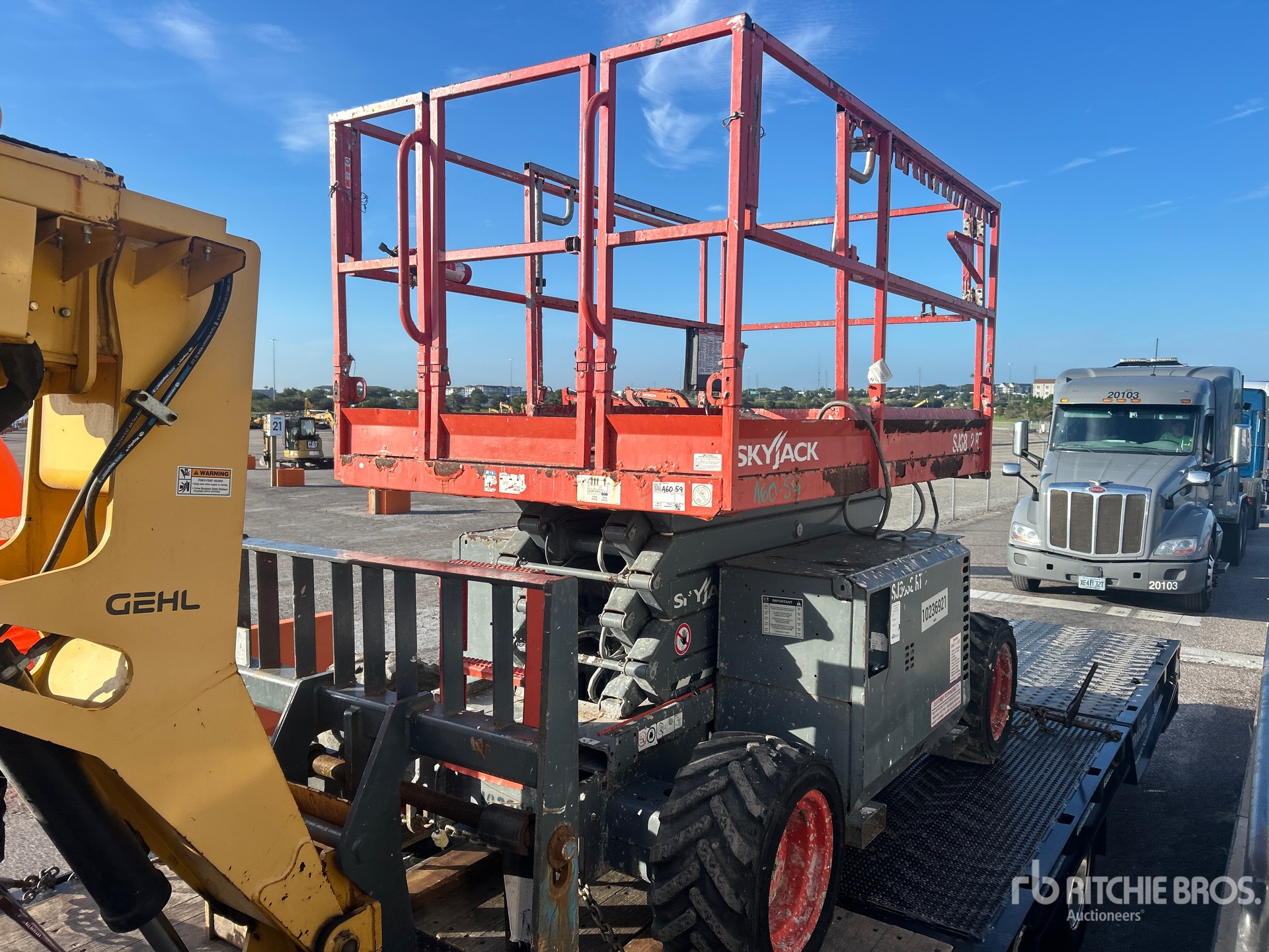 Photo of a 2018 Skyjack 6832RT