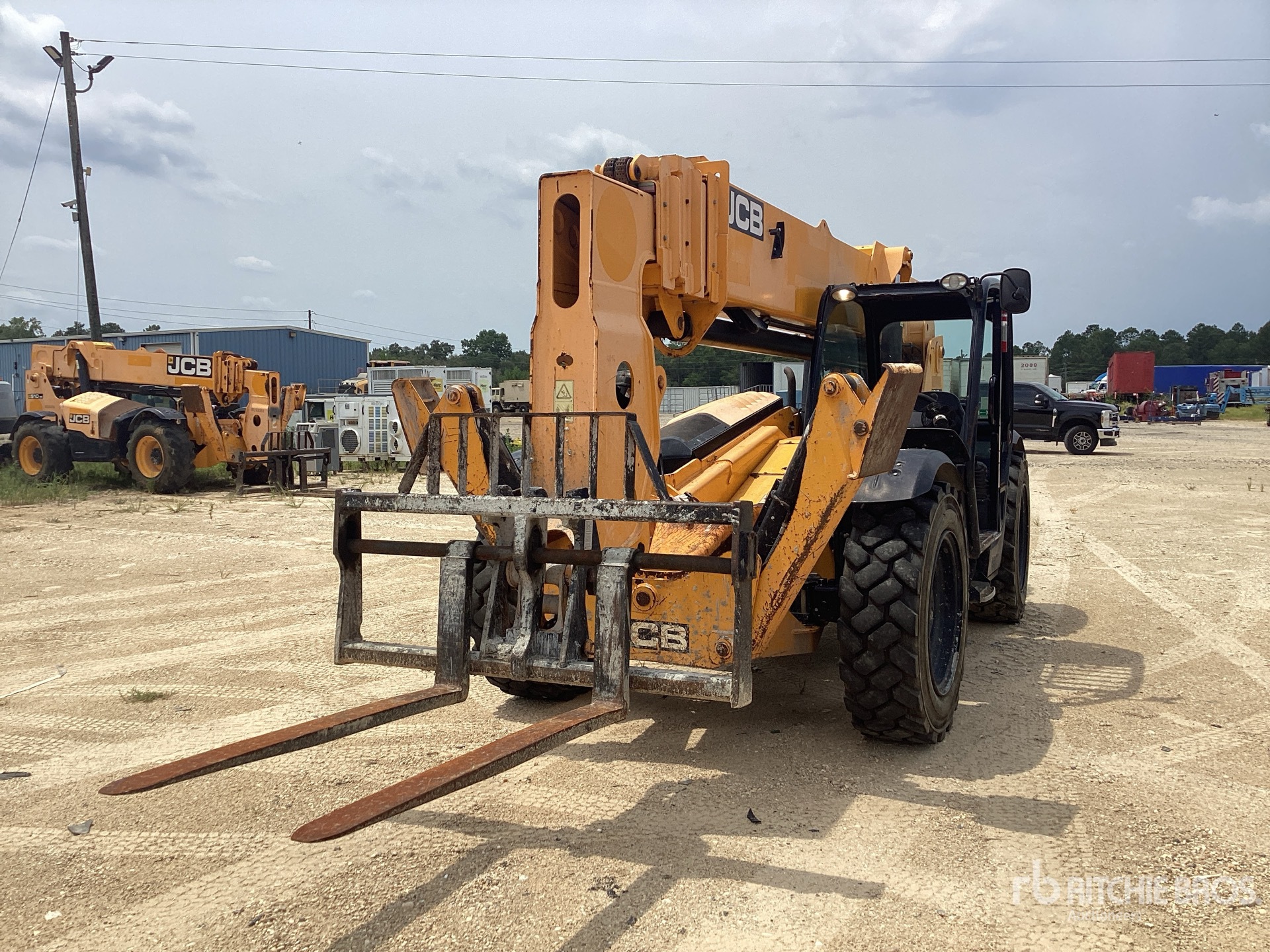 2022 JCB 510-56