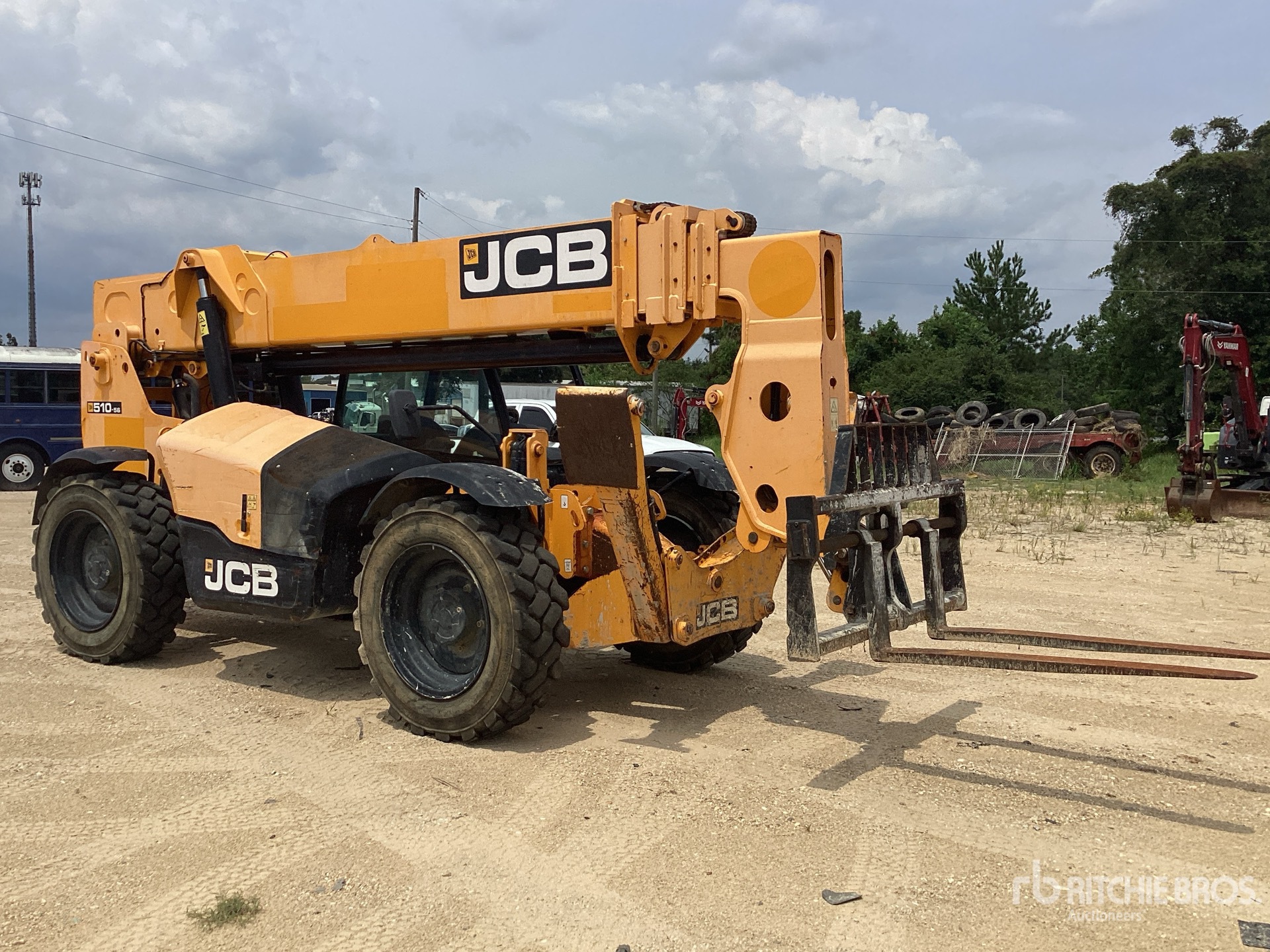 2022 JCB 510-56