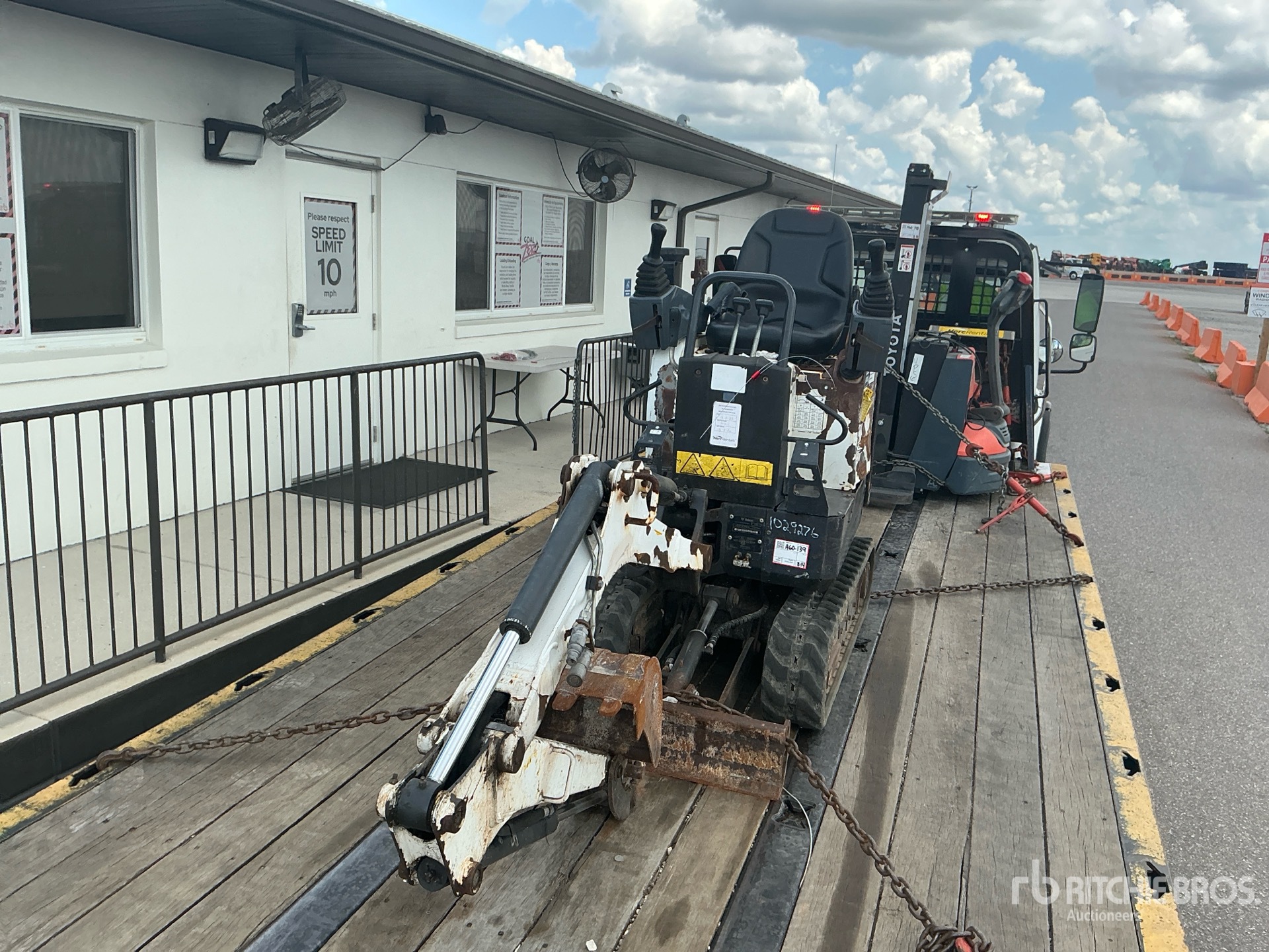 Photo of a 2019 Bobcat E10