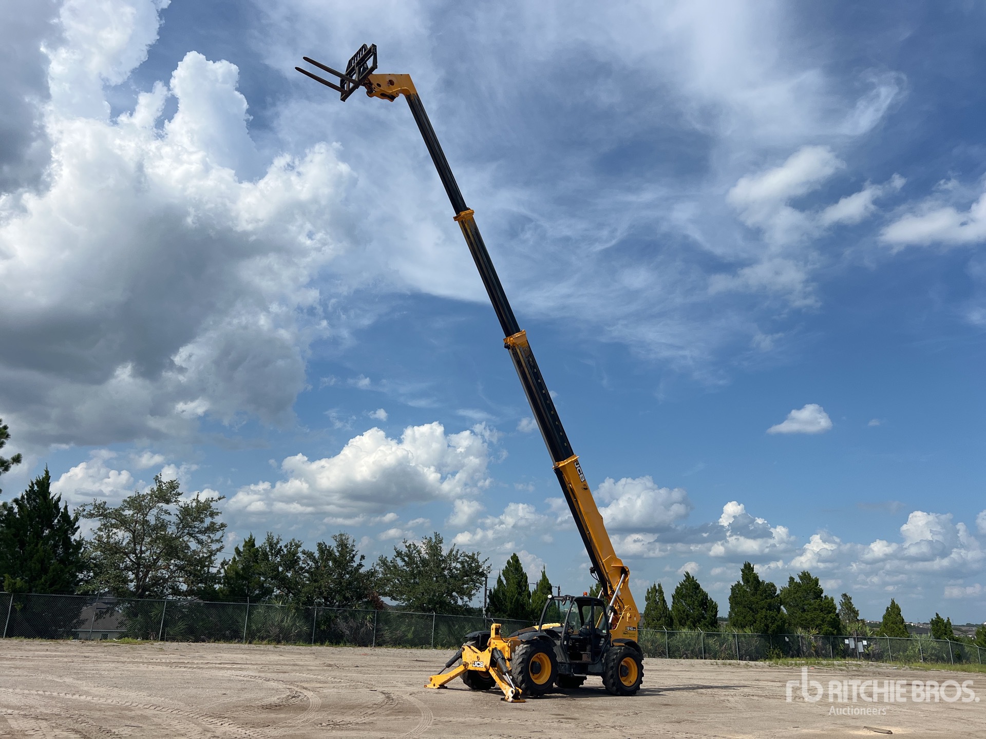 2018 JCB 510-56