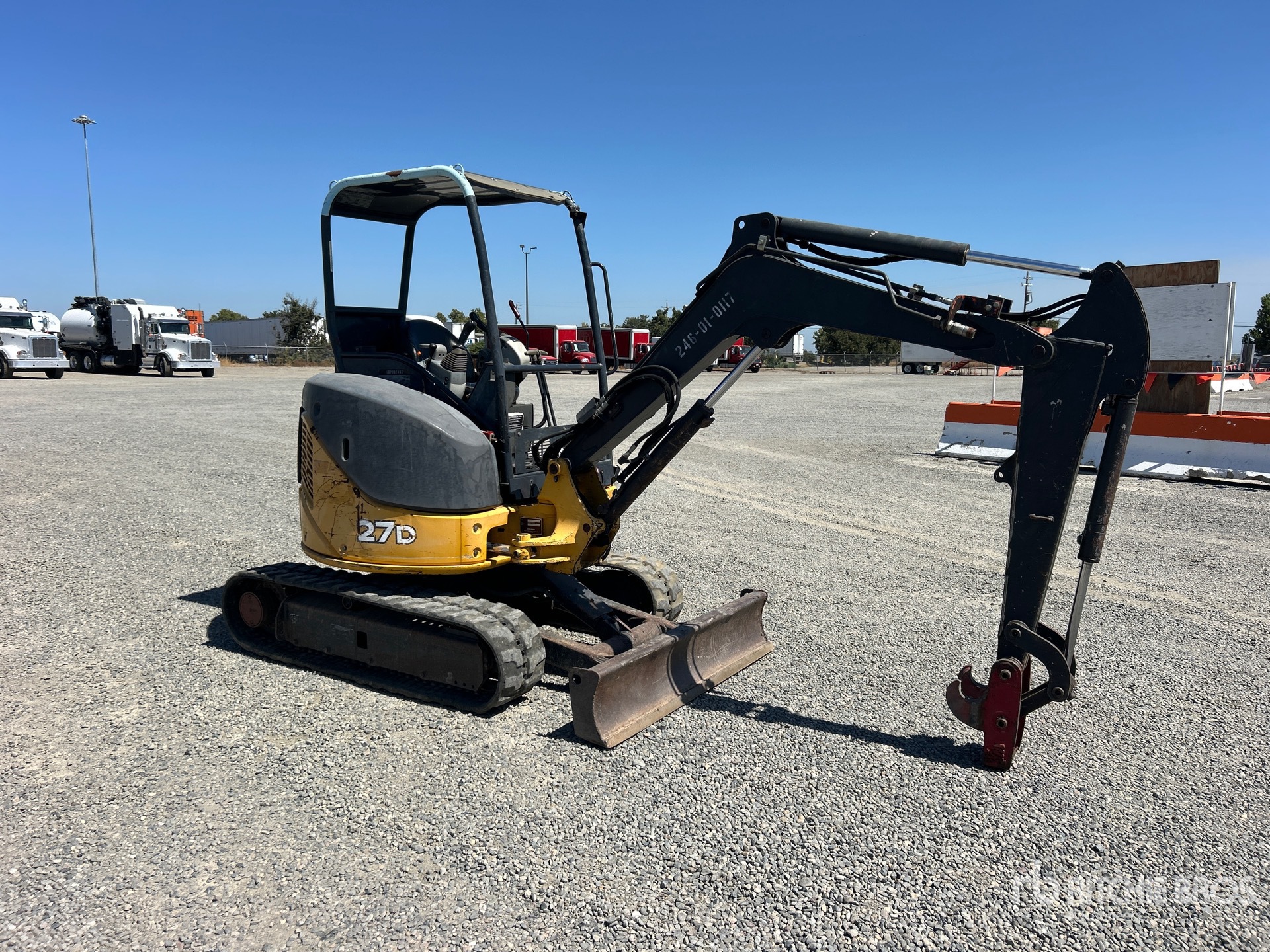 2011 John Deere 27D