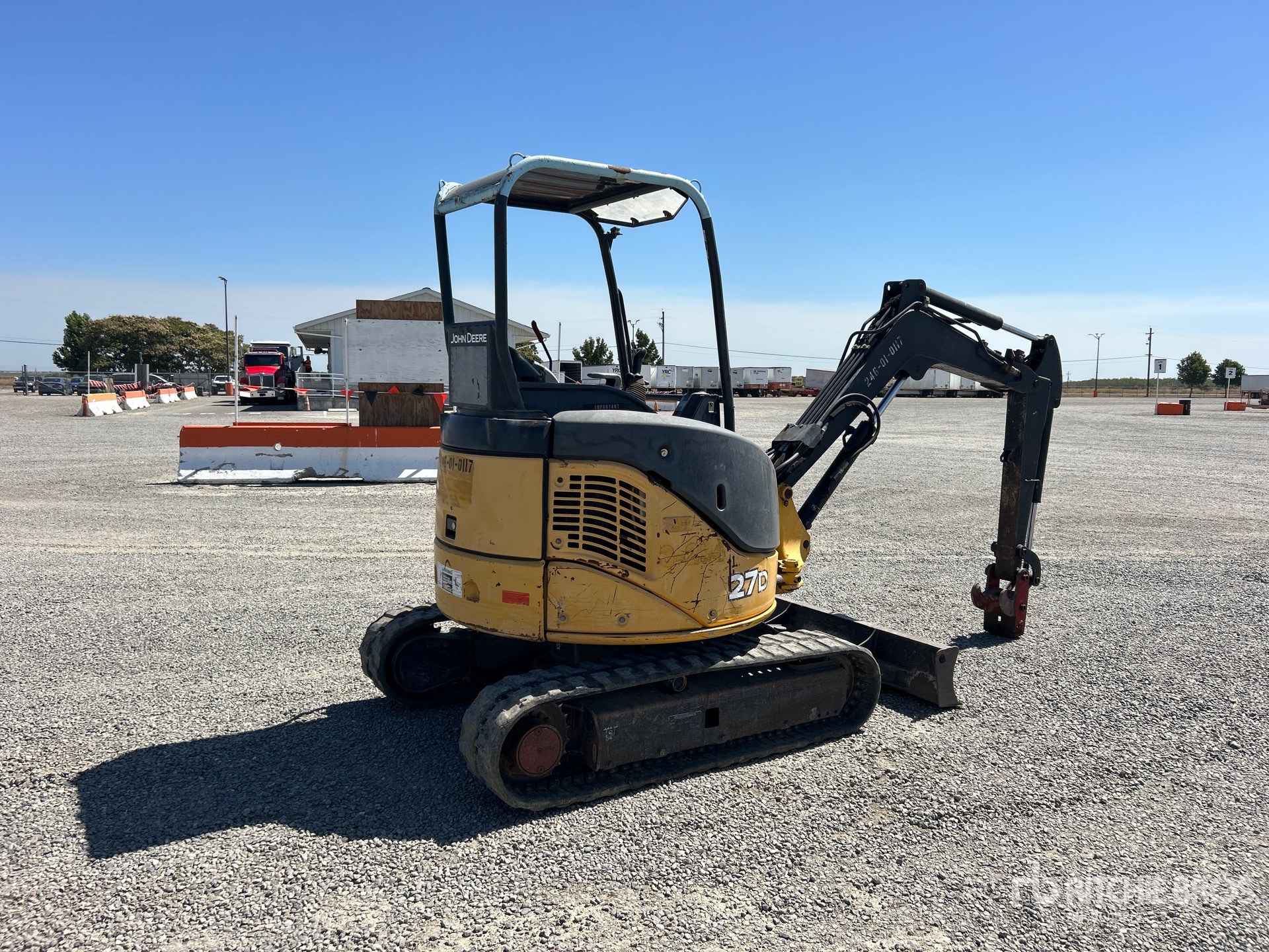2011 John Deere 27D