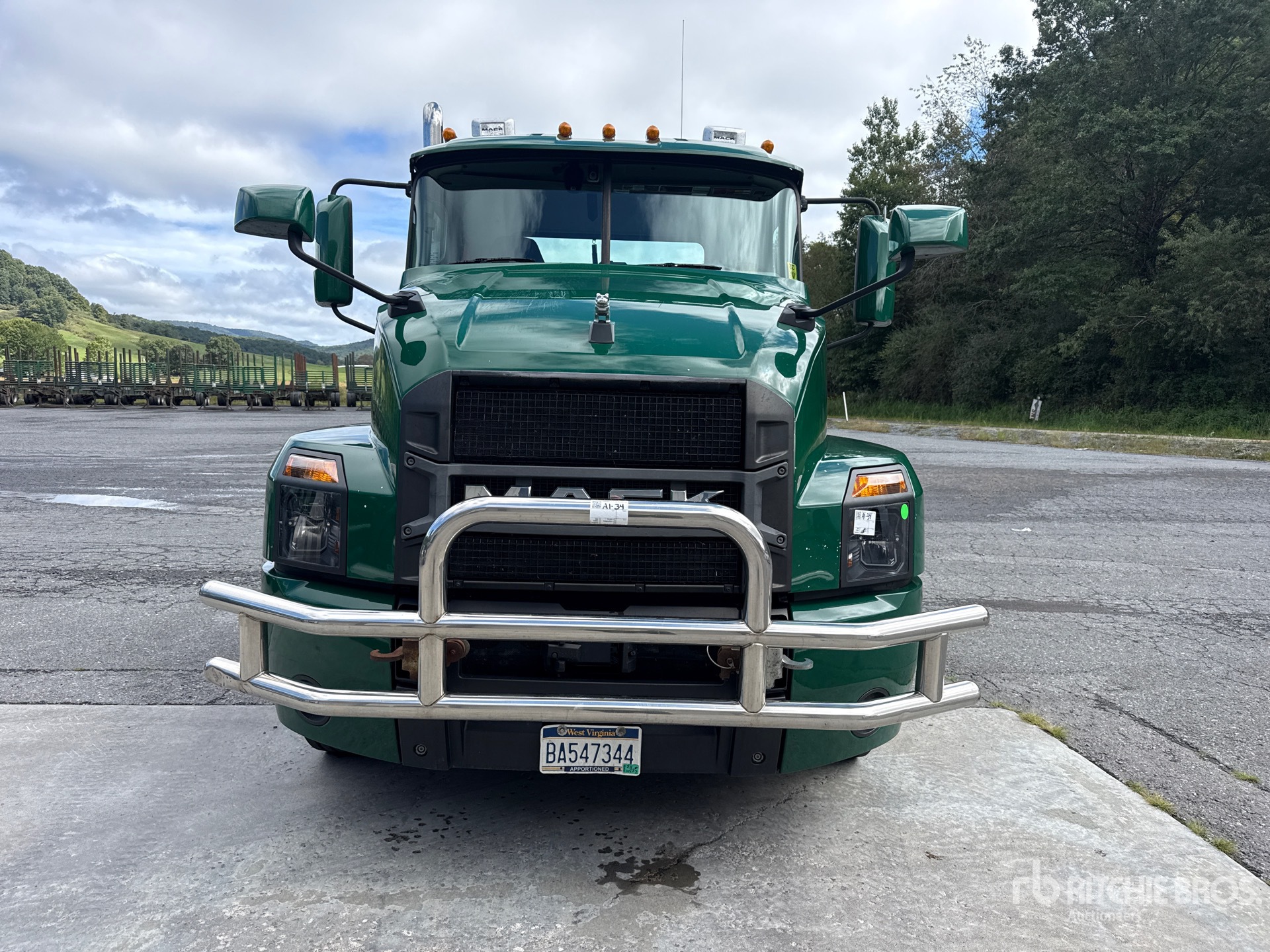 2024 Mack ANTHEM AN64T