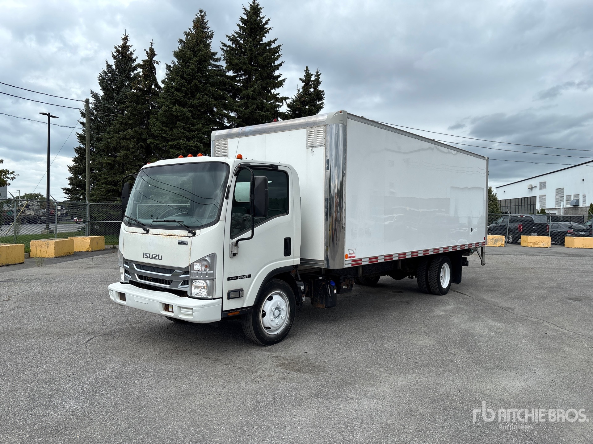 Photo of 2020 Isuzu NRR