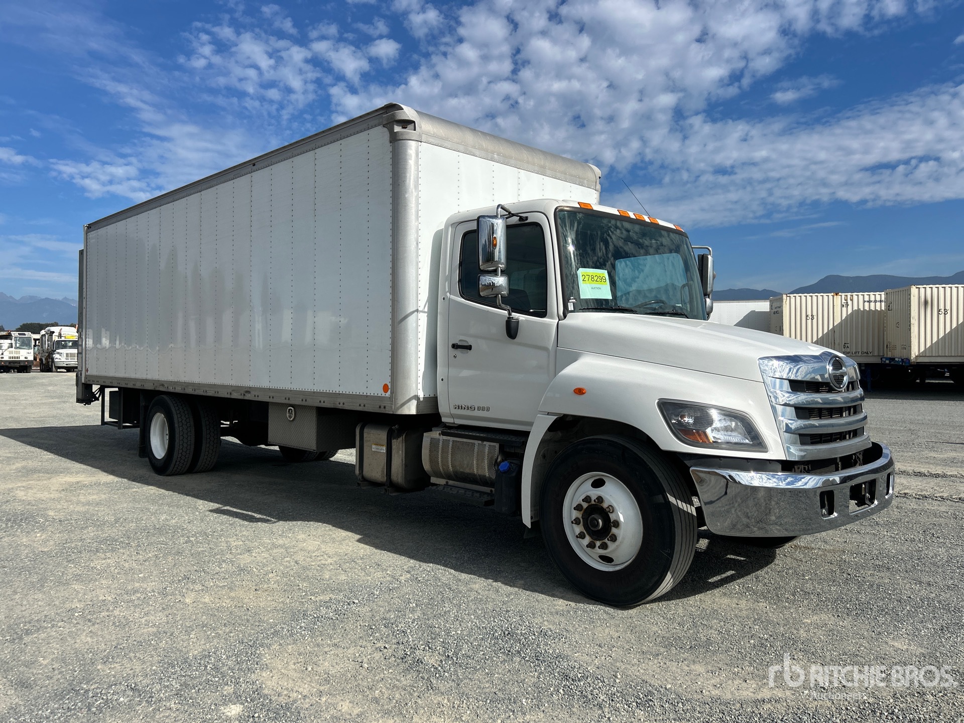2019 Hino 338