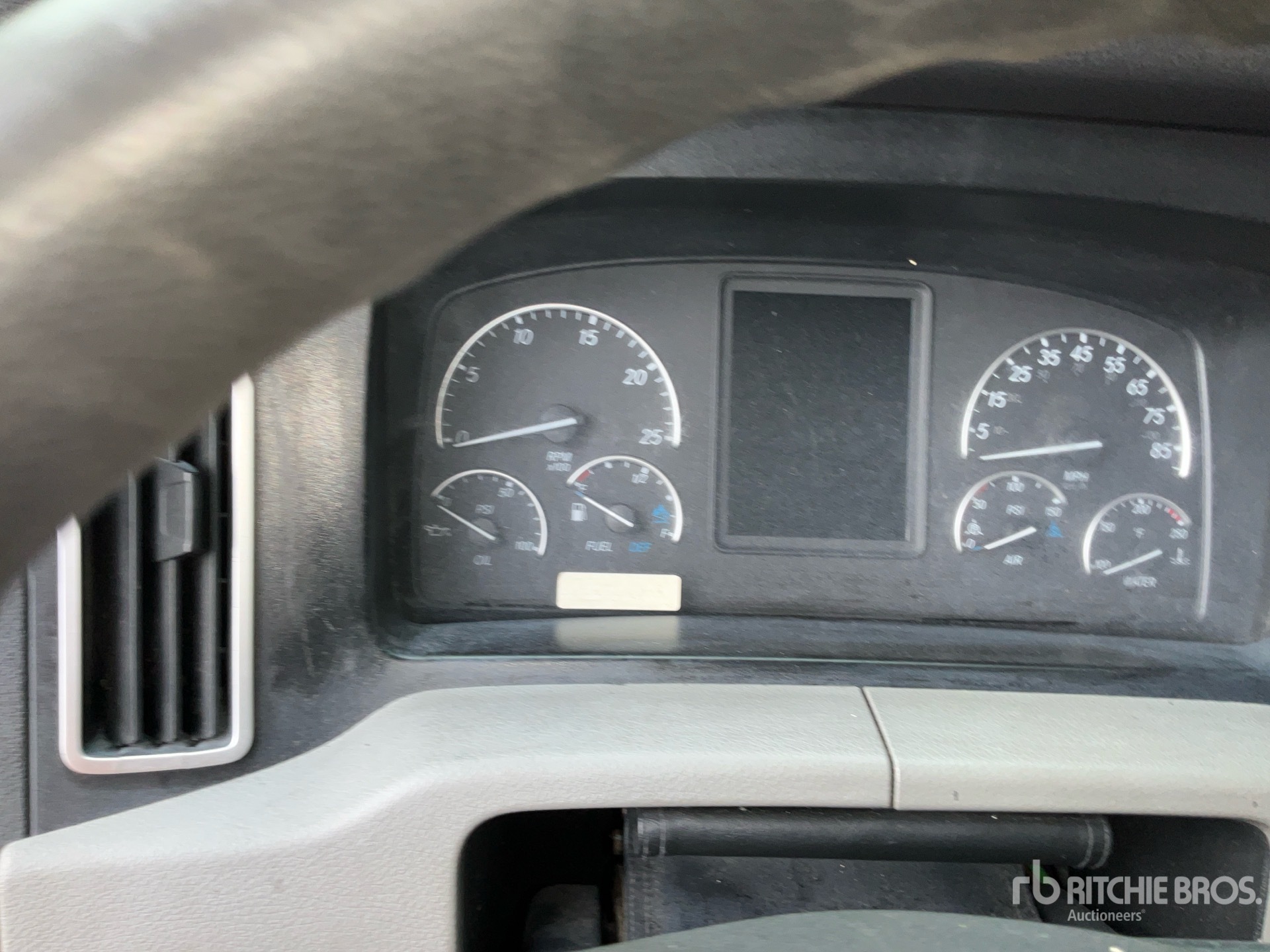 2019 Freightliner CASCADIA 126