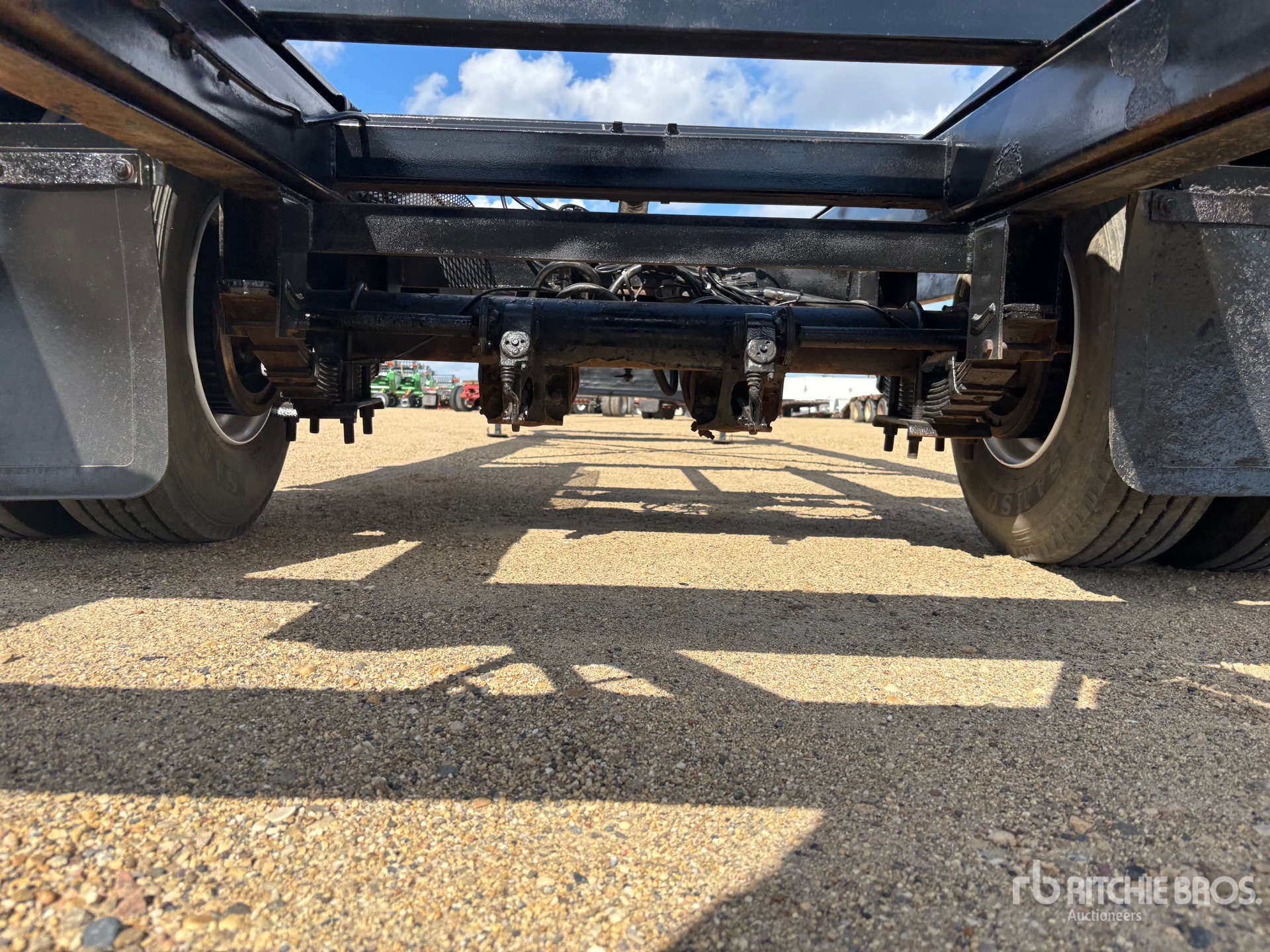 2004 Landoll 35 ft S/A