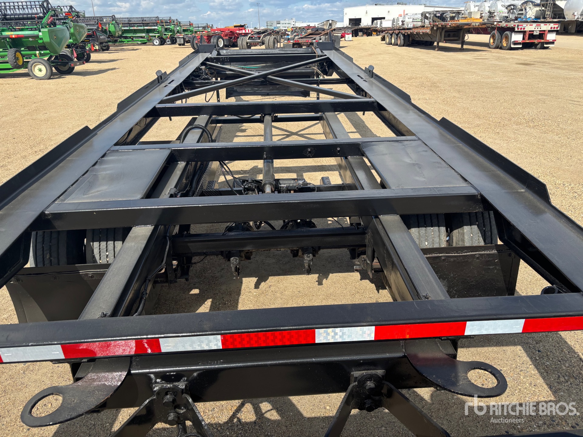 2004 Landoll 35 ft S/A