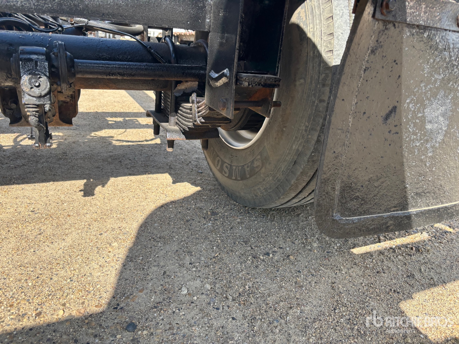 2004 Landoll 35 ft S/A