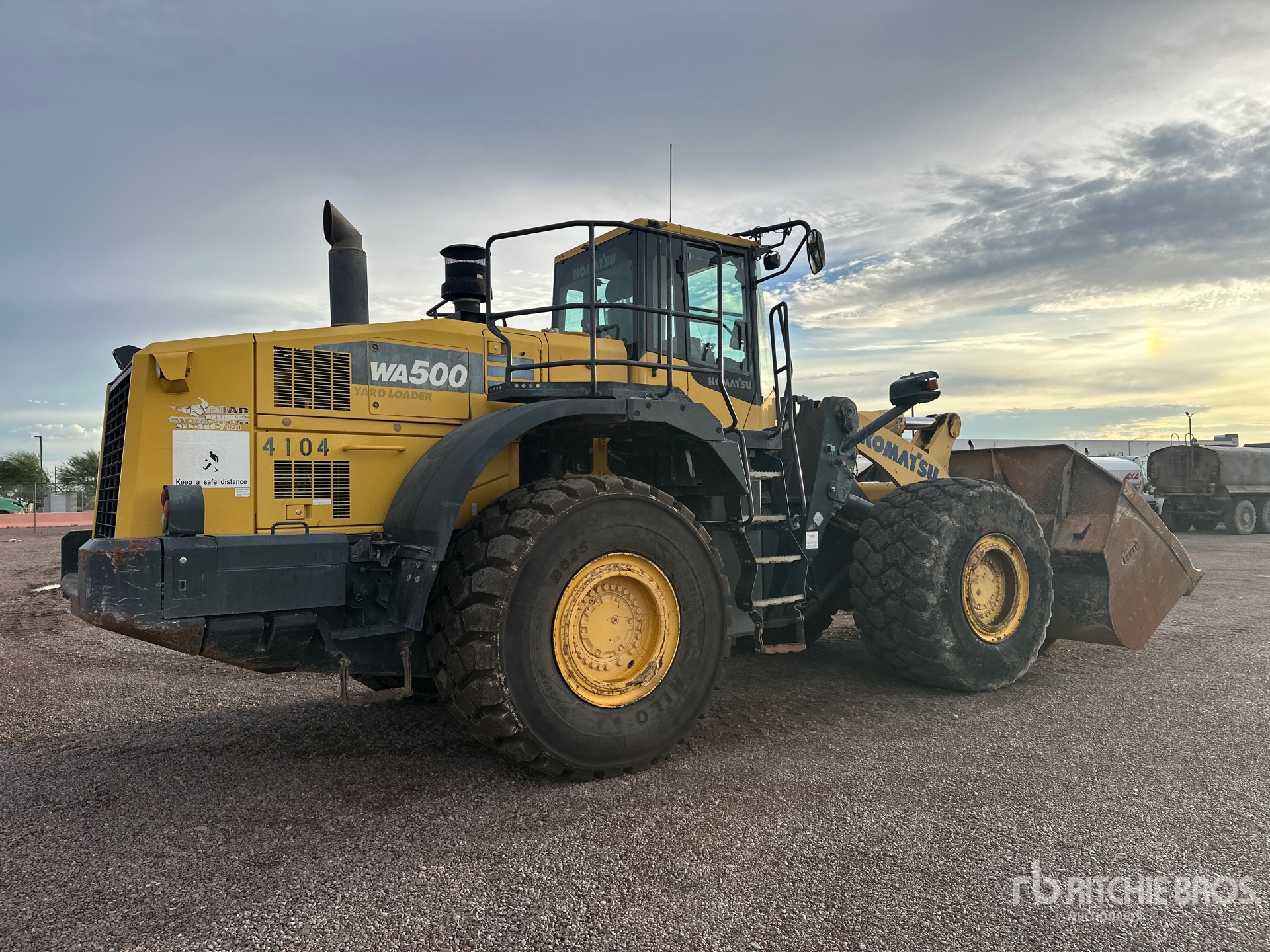 General Appearance with Picture, Right Rear Corner