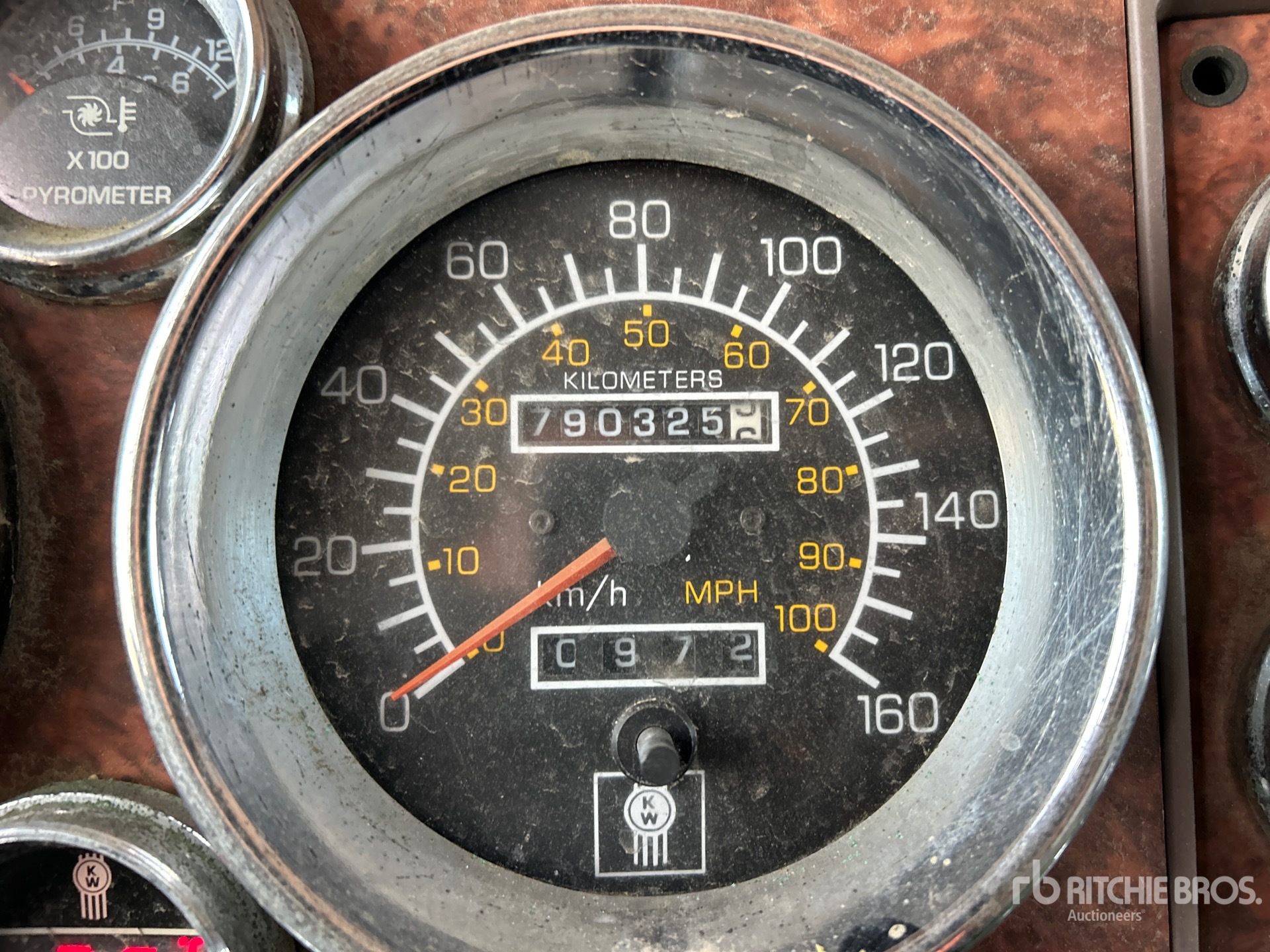 2005 Kenworth W900