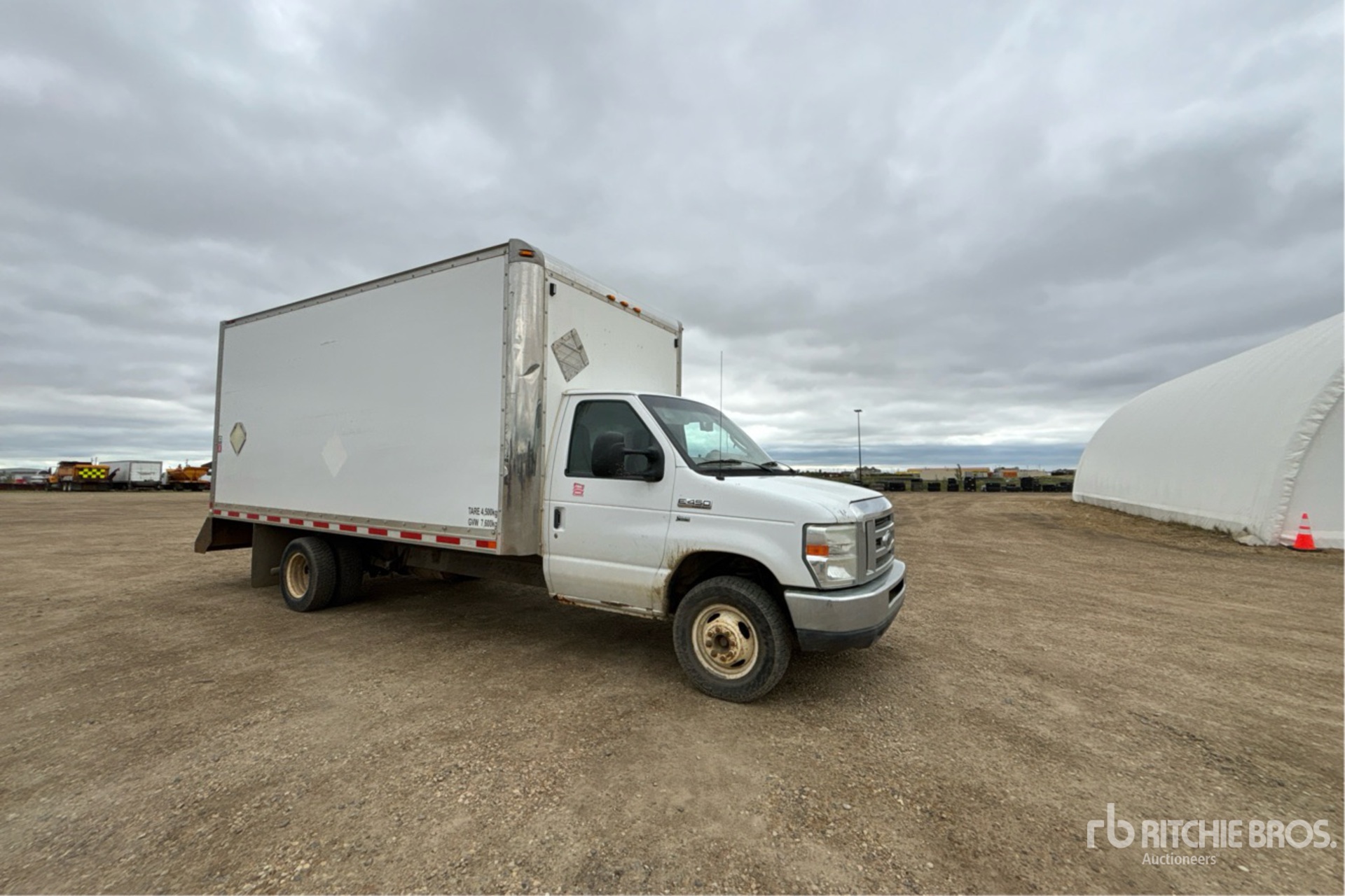 2011 Ford ECONOLINE E-450