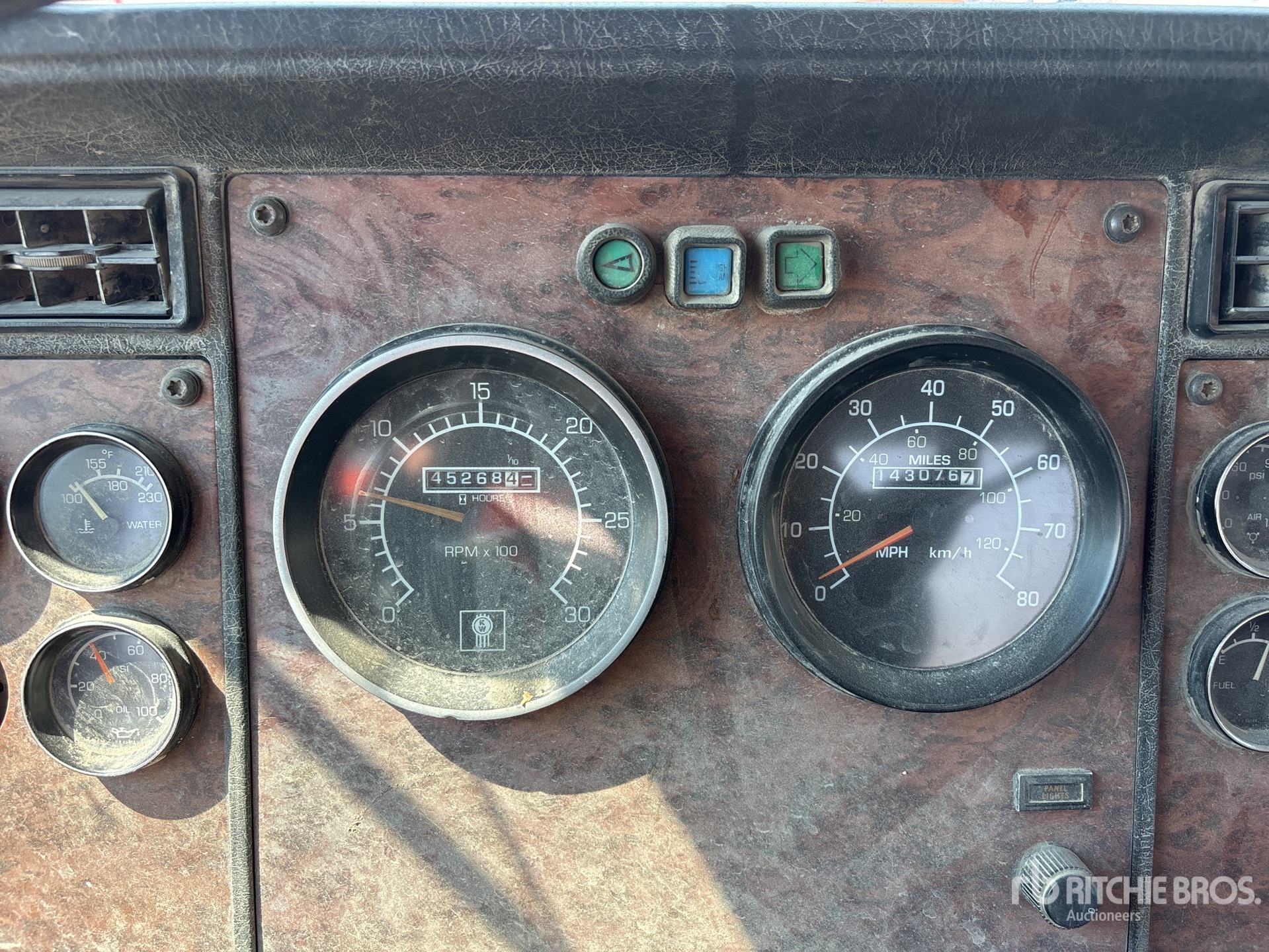 1999 Kenworth W900