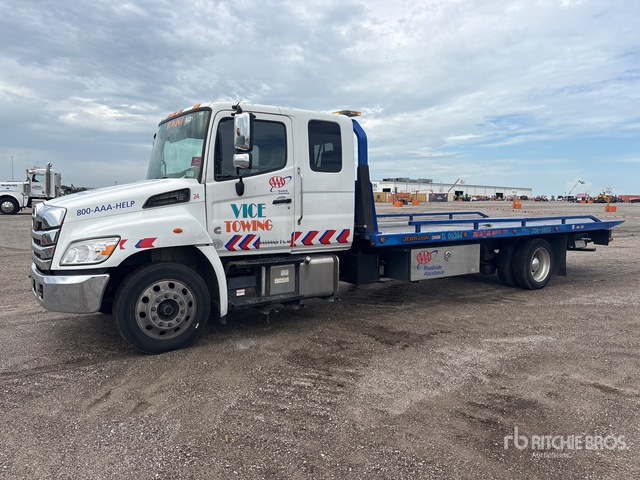 2024 Hino 268 Rollback Truck