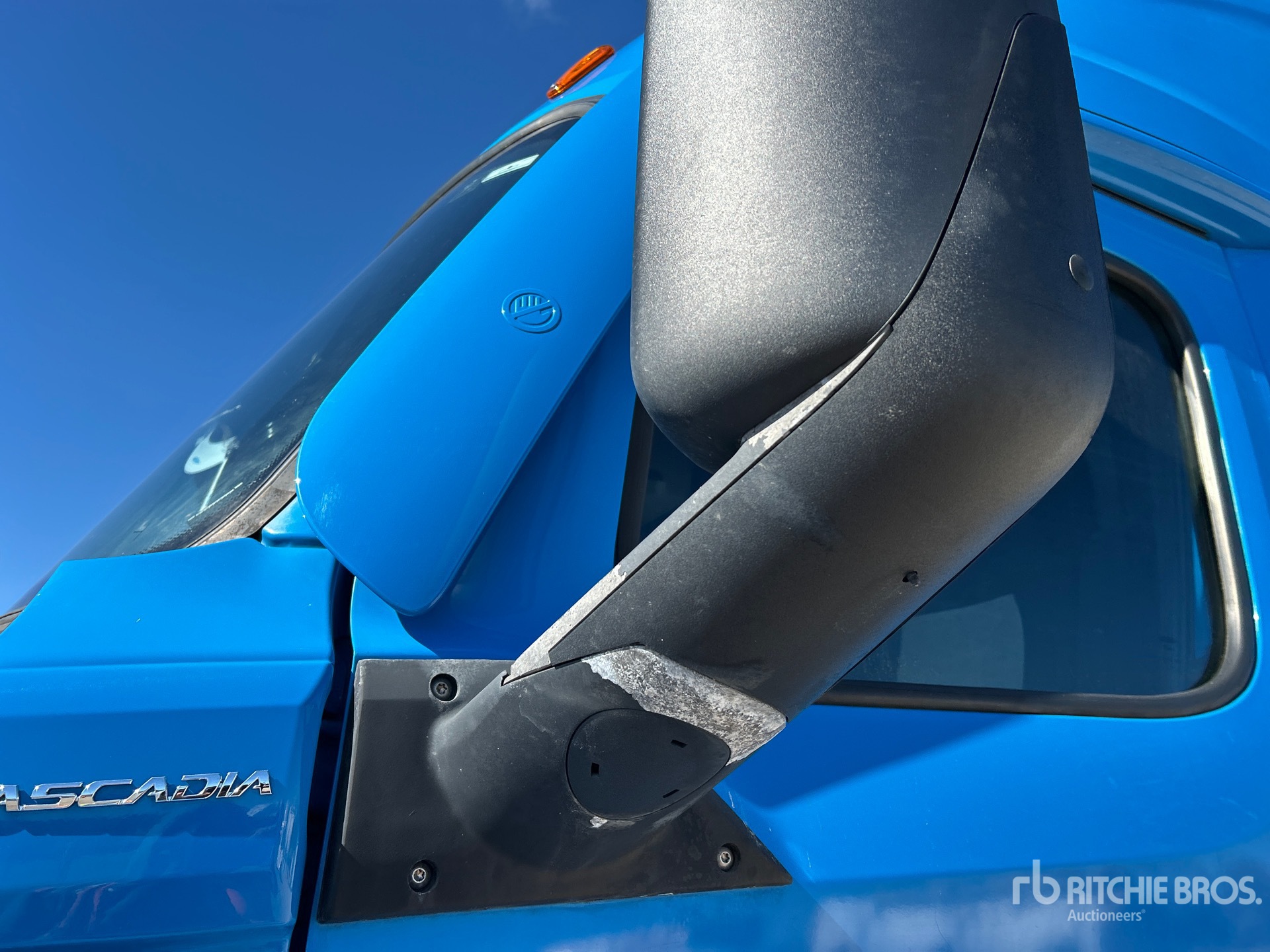 2021 Freightliner CASCADIA 126