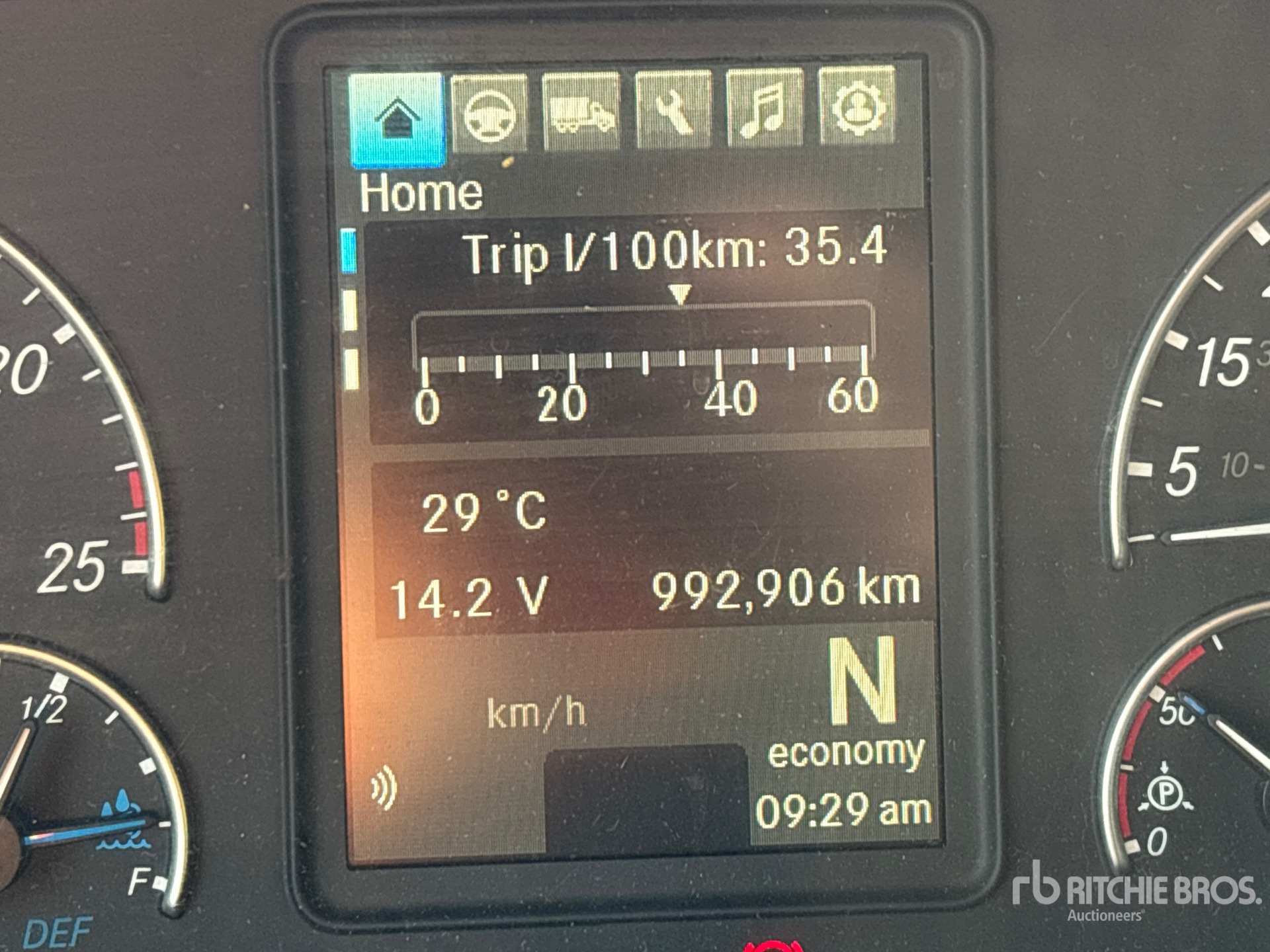 2021 Freightliner CASCADIA 126