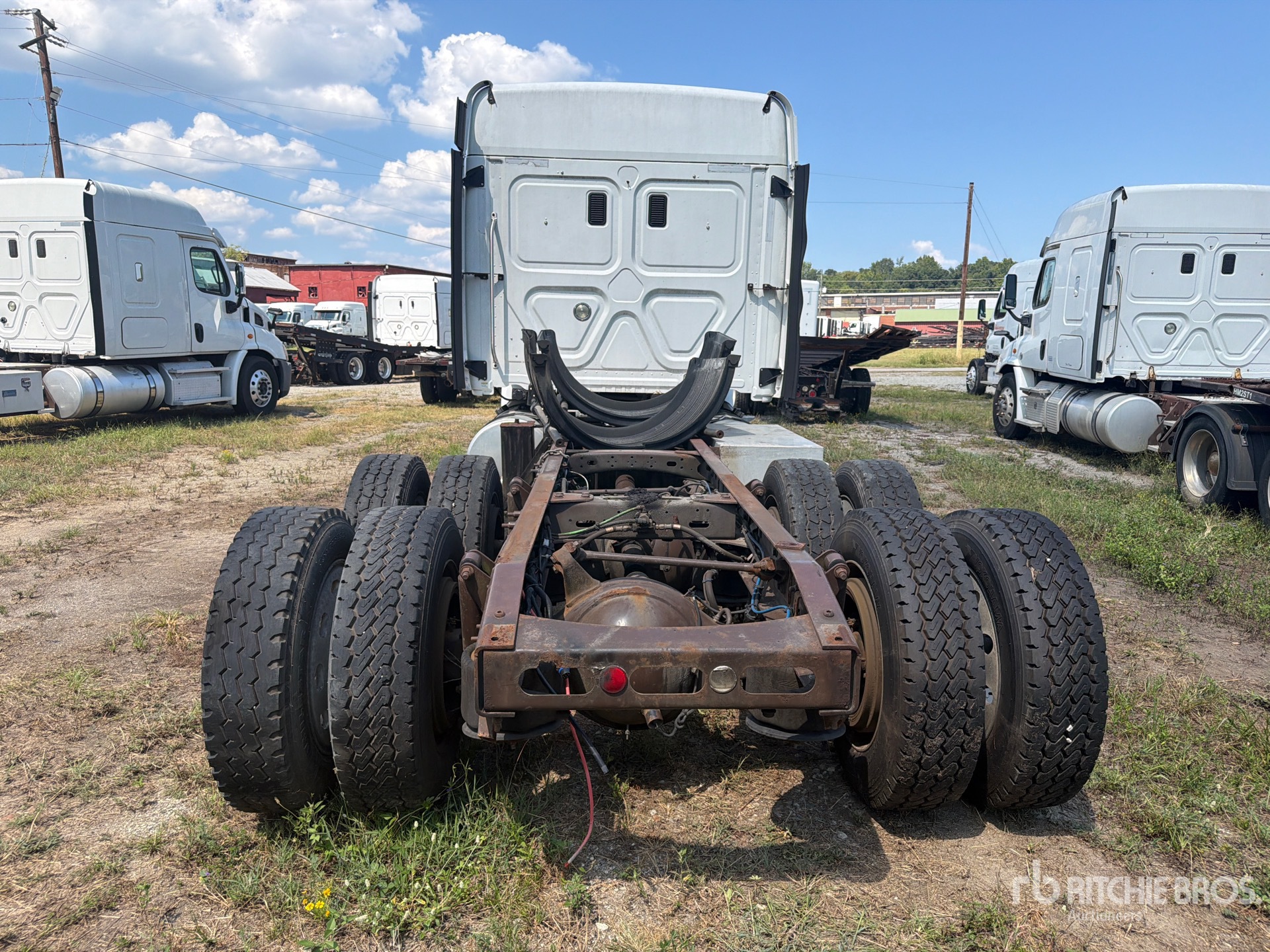 2015 Freightliner CASCADIA 113