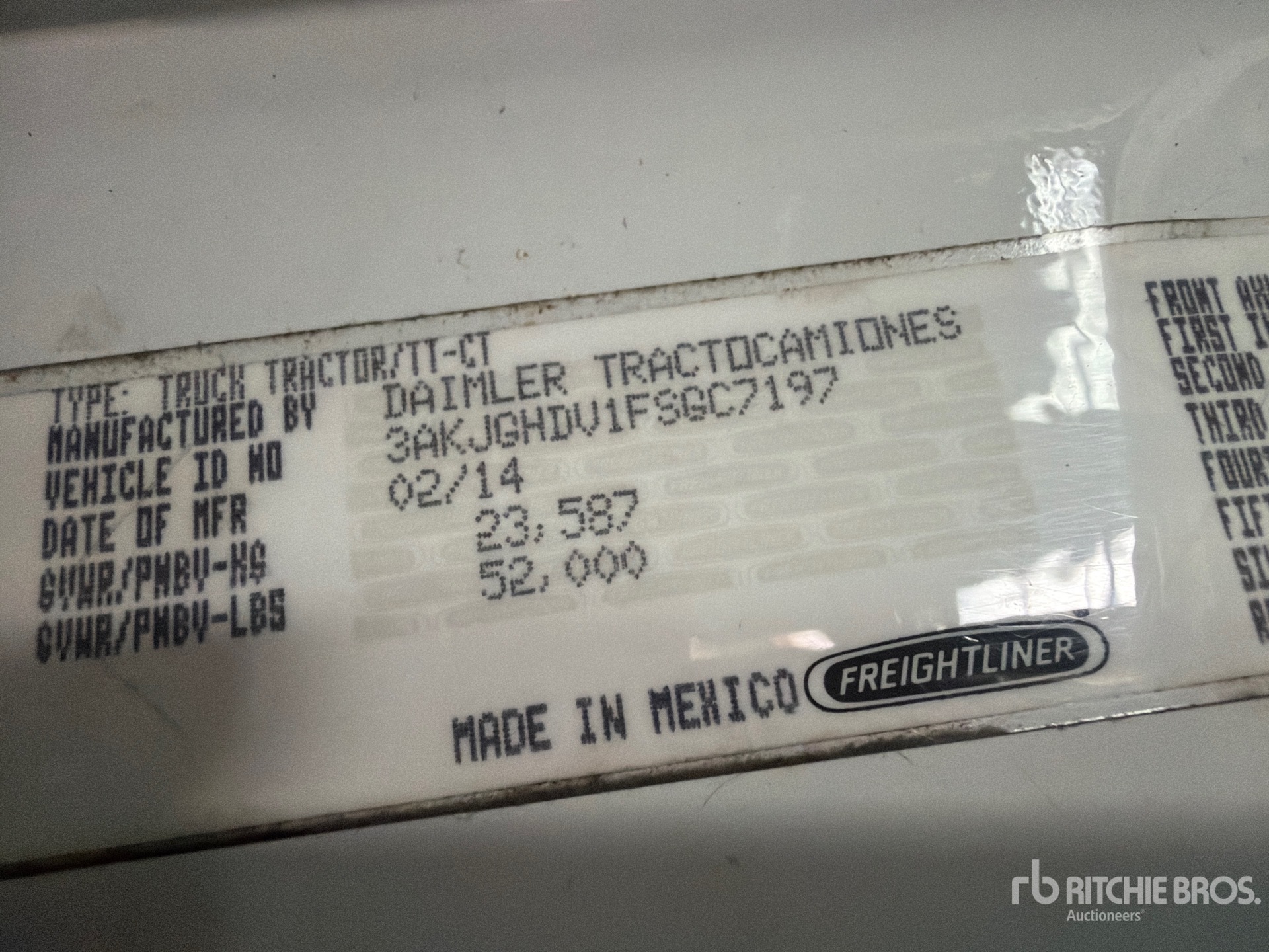 2015 Freightliner CASCADIA 113