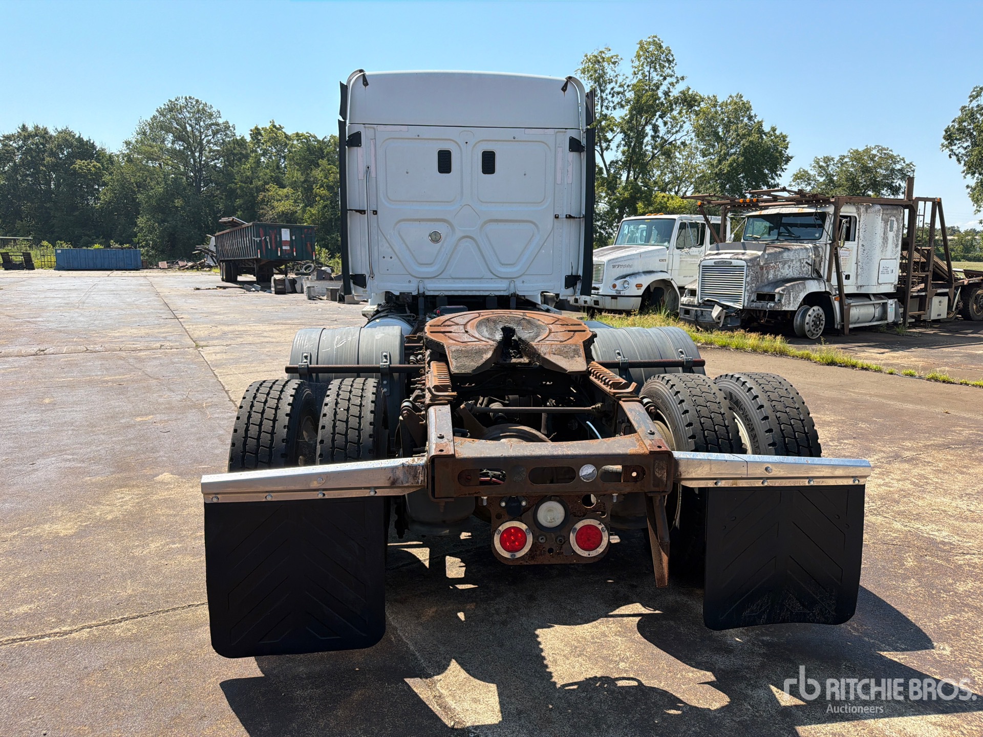 2015 Freightliner CASCADIA 113
