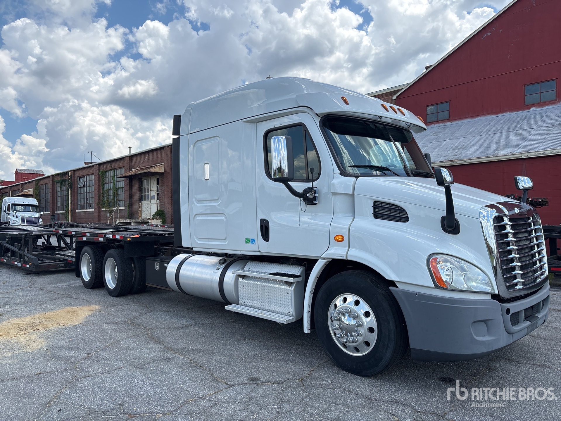 2019 Freightliner Cascadia 113
