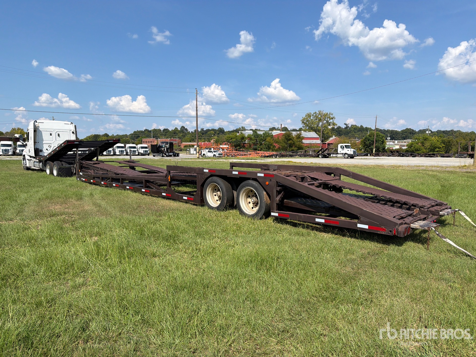 2020 Freightliner CASCADIA 113