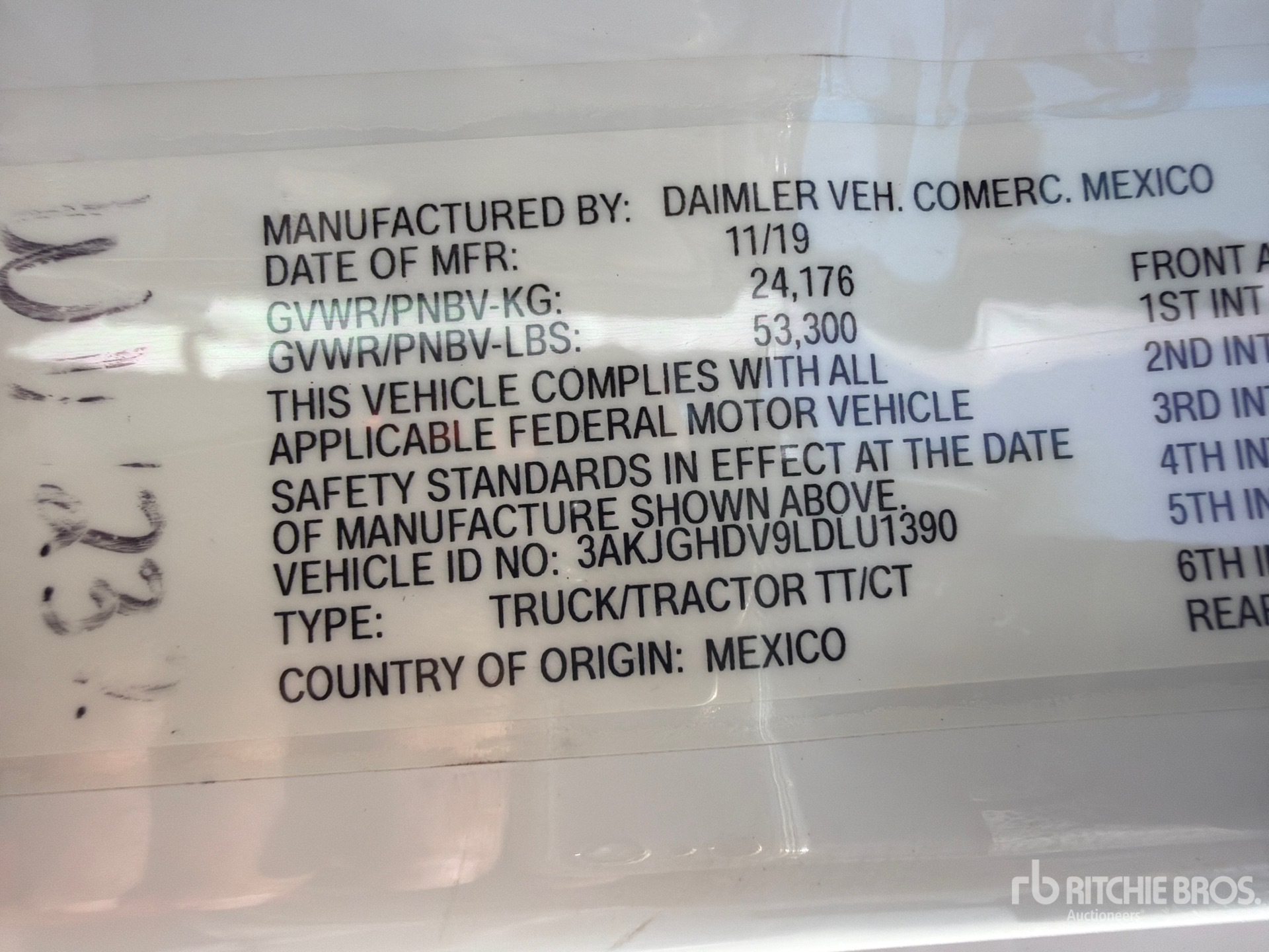 2020 Freightliner CASCADIA 113