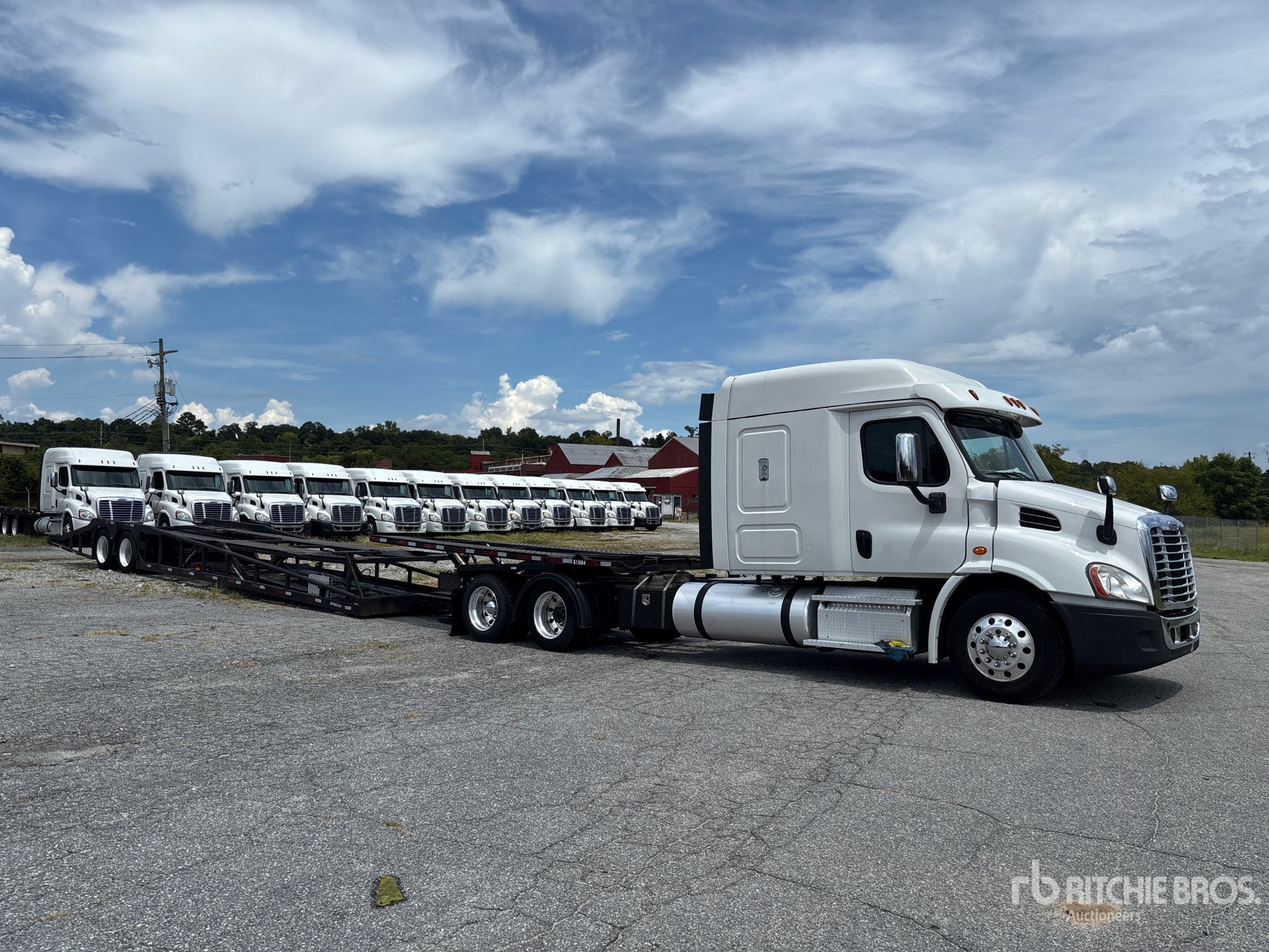 2020 Freightliner Cascadia 113