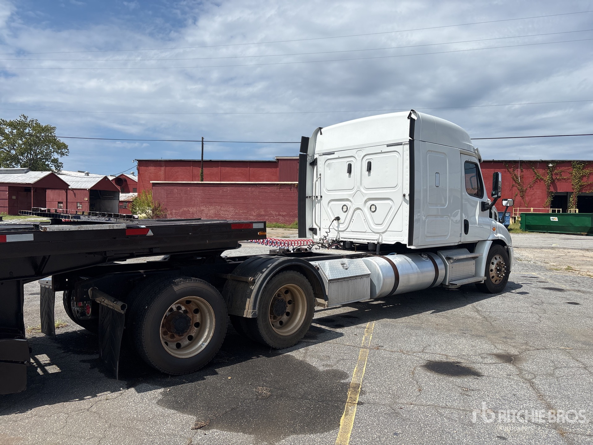 2020 Freightliner Cascadia 113