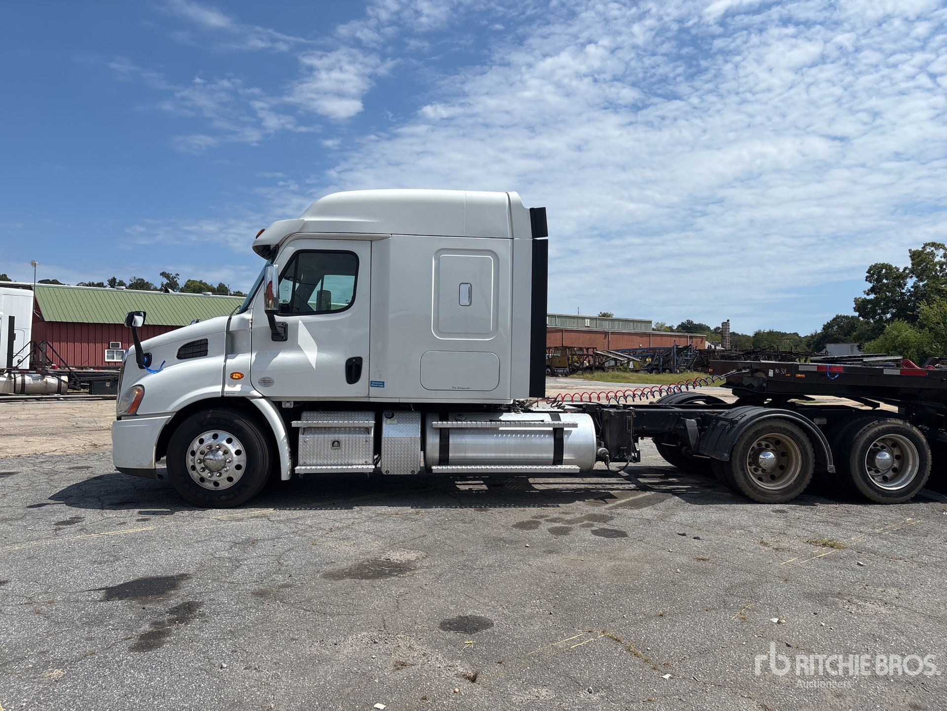 2020 Freightliner Cascadia 113