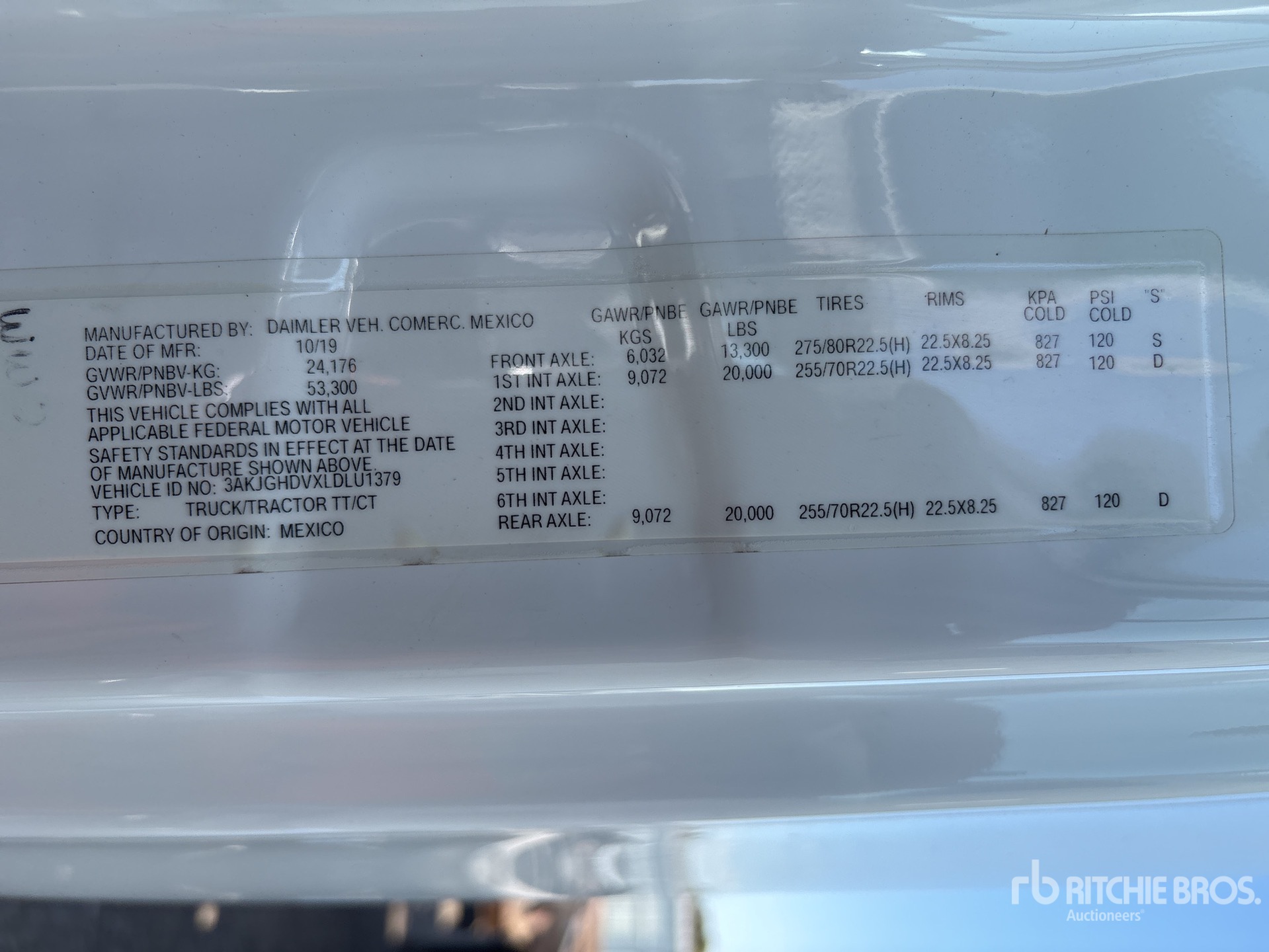 2020 Freightliner CASCADIA 113