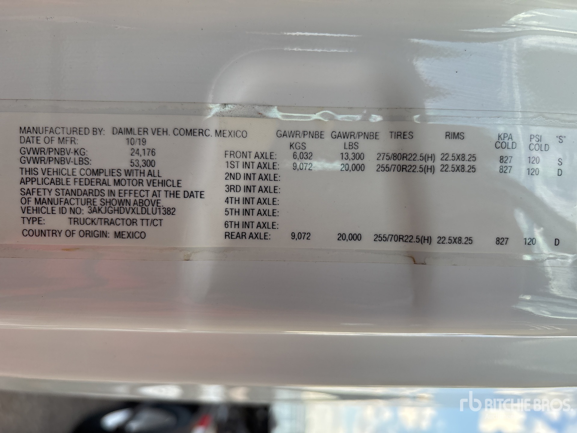 2020 Freightliner Cascadia 113