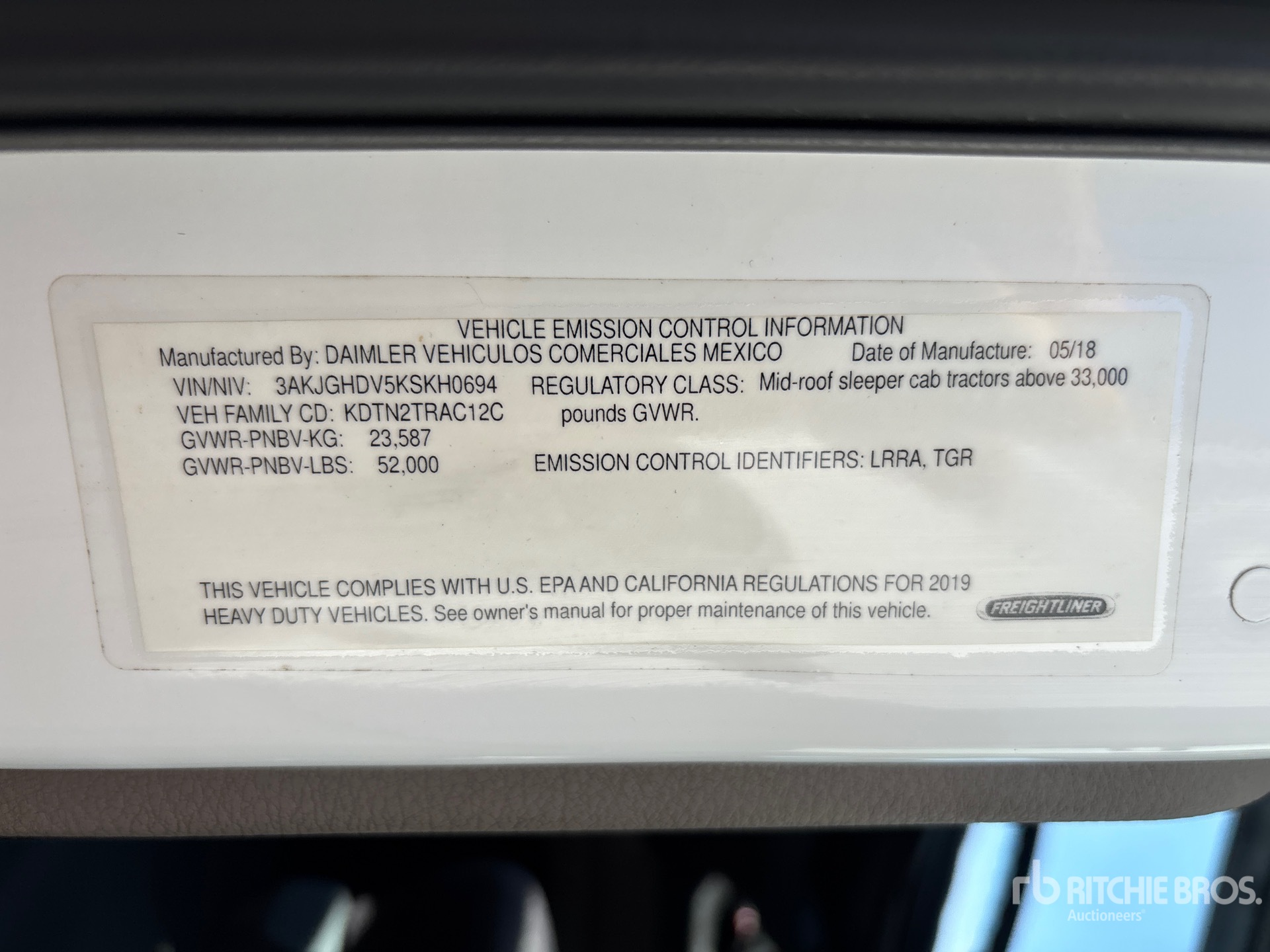 2019 Freightliner Cascadia 113