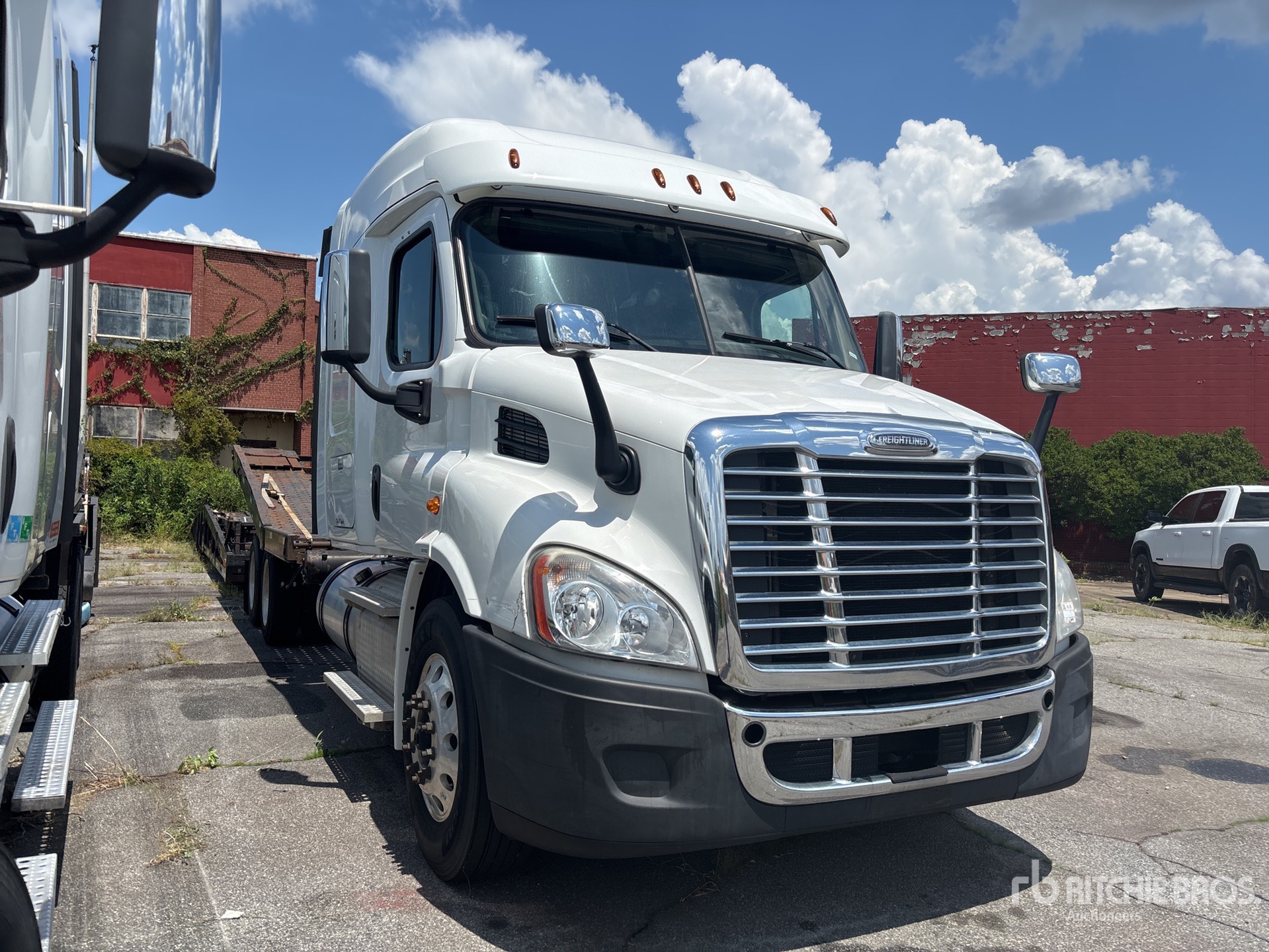 2019 Freightliner Cascadia 113