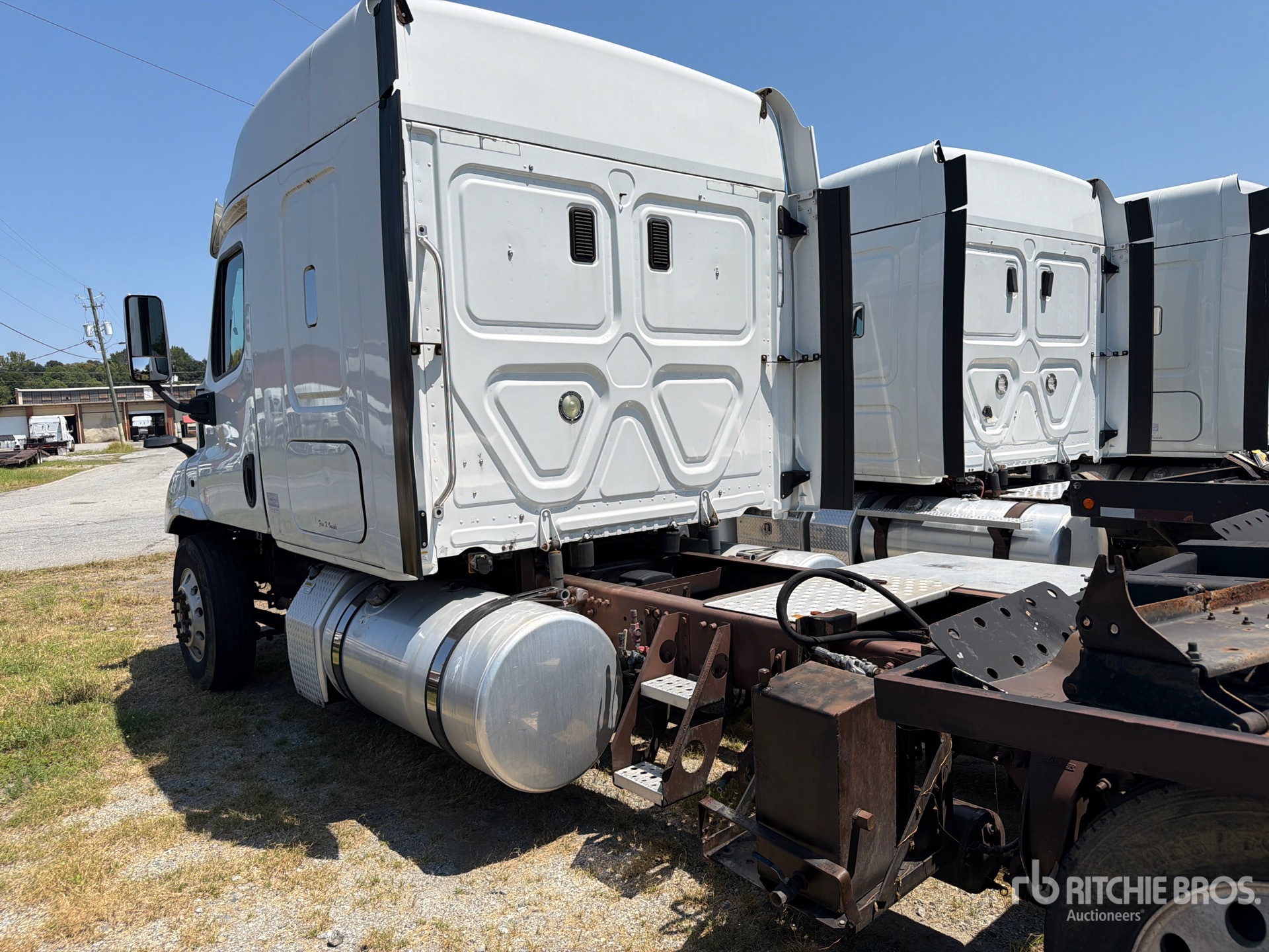 2015 Freightliner CASCADIA 113