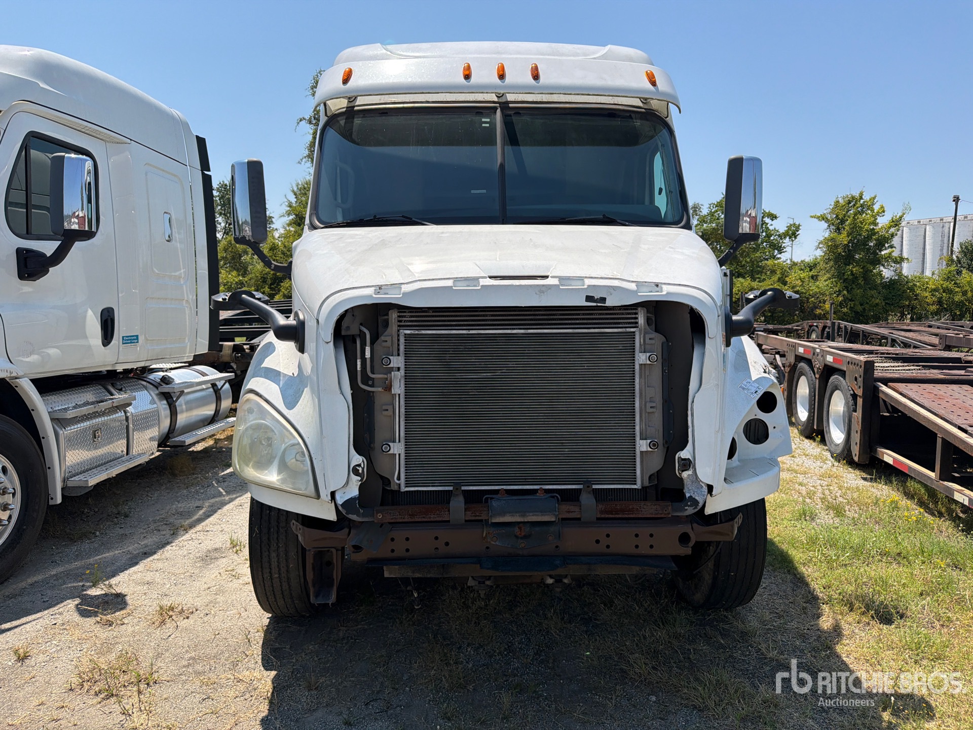 2015 Freightliner CASCADIA 113