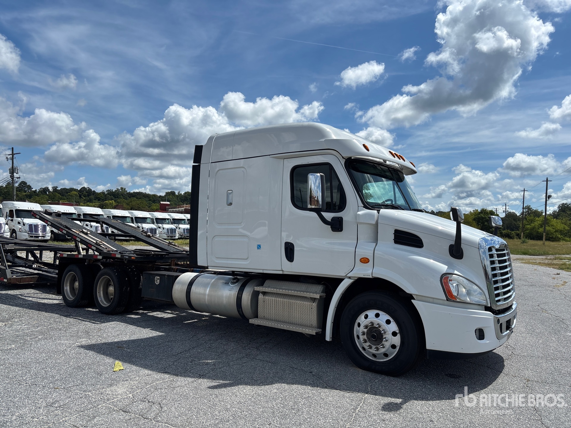 2020 Freightliner Cascadia 113