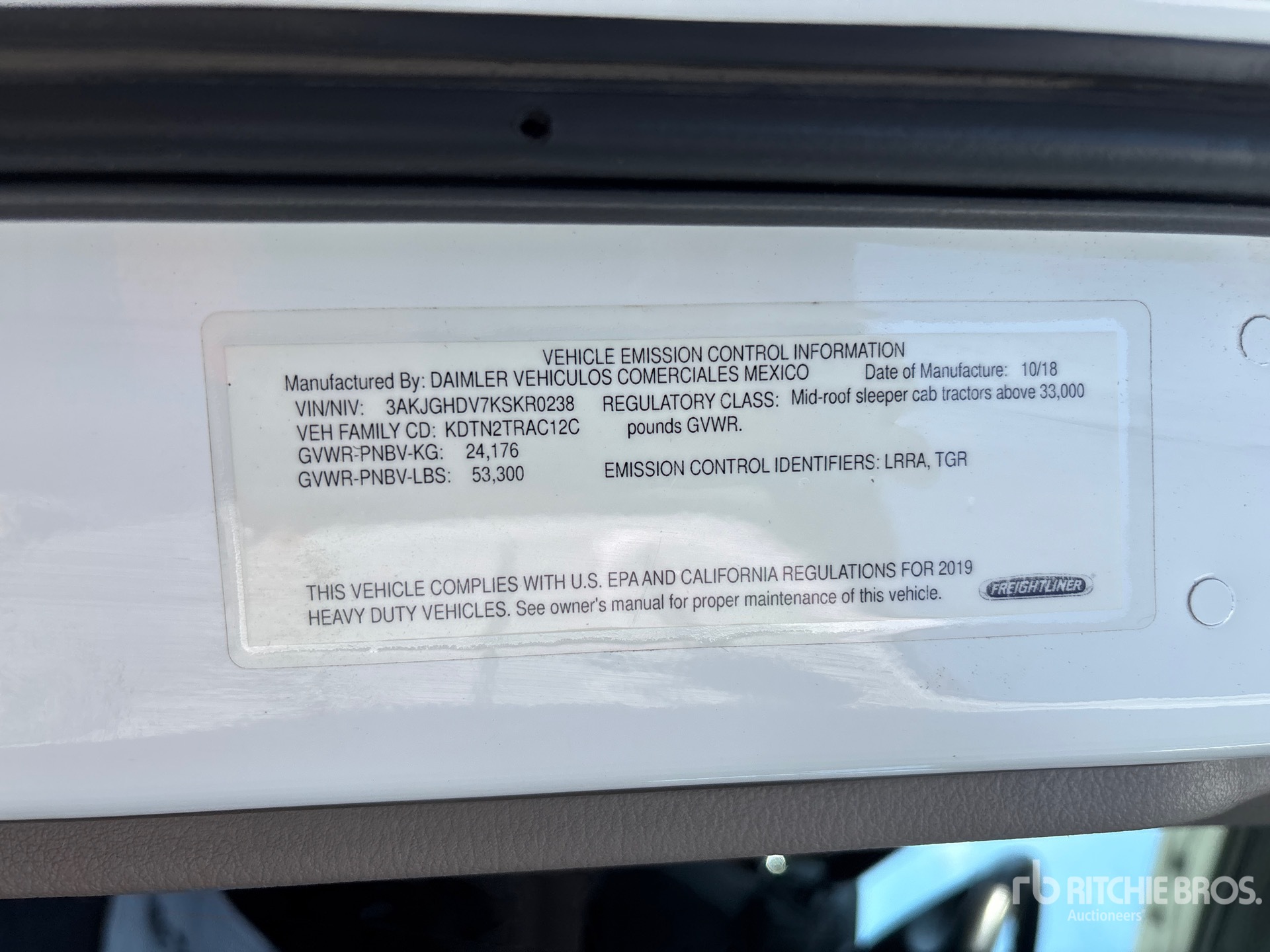 2019 Freightliner Cascadia 113
