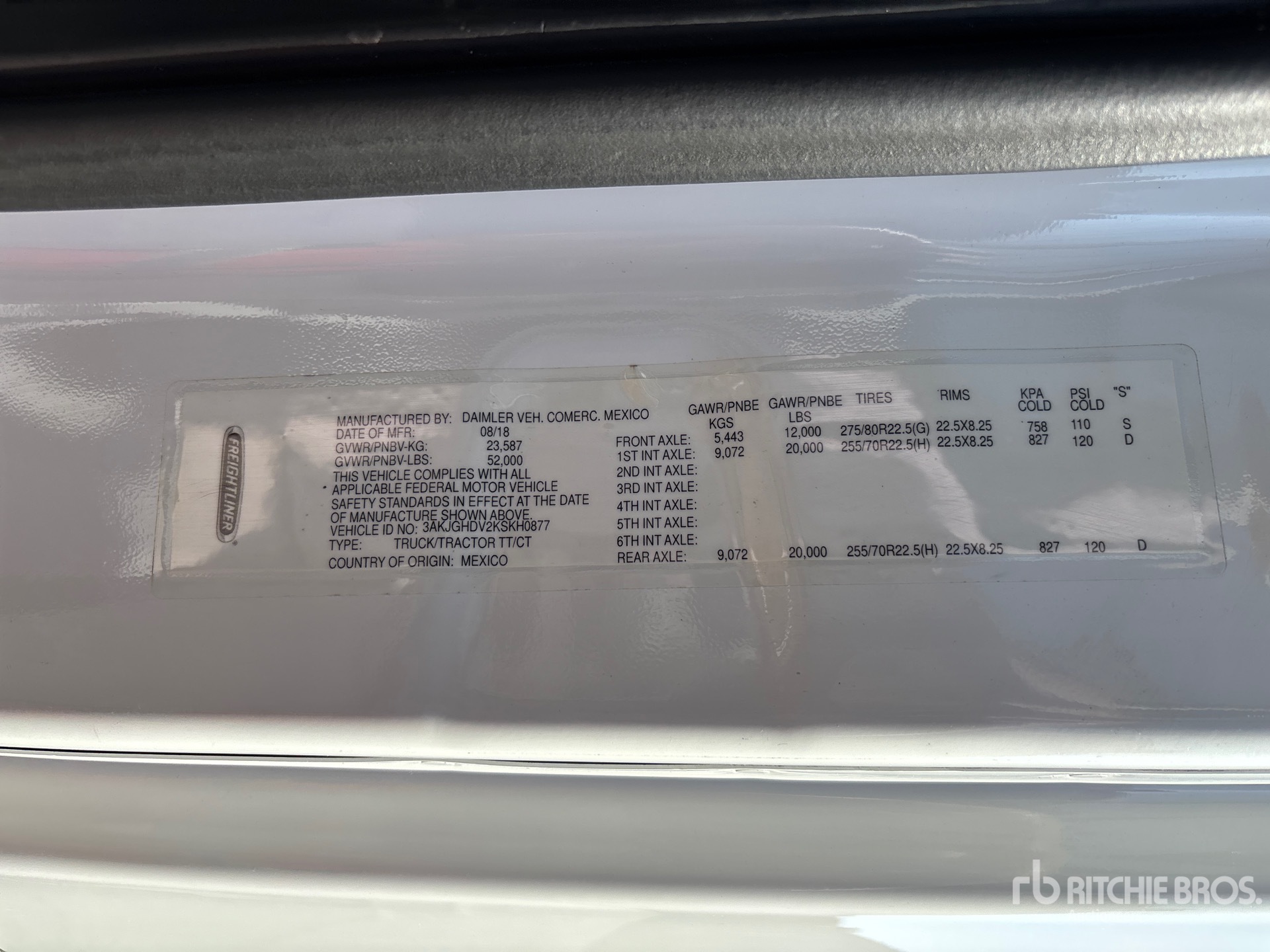 2019 Freightliner Cascadia 113