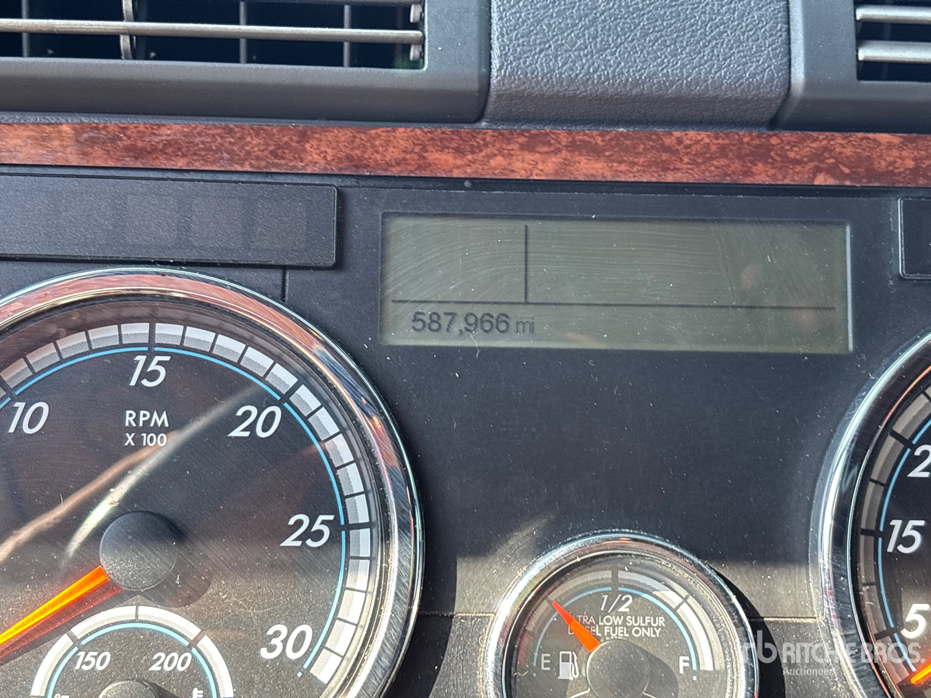 2019 Freightliner Cascadia 113