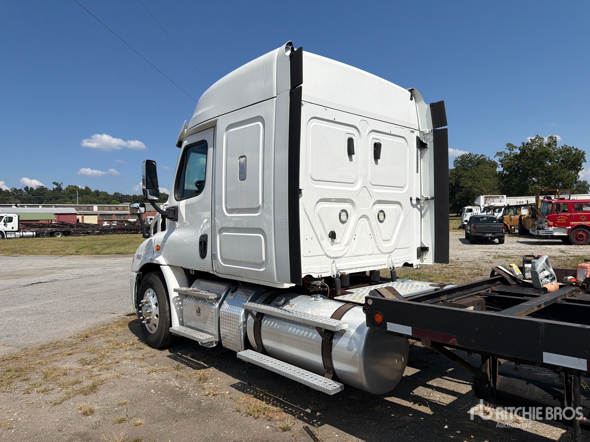 2019 Freightliner CASCADIA 113
