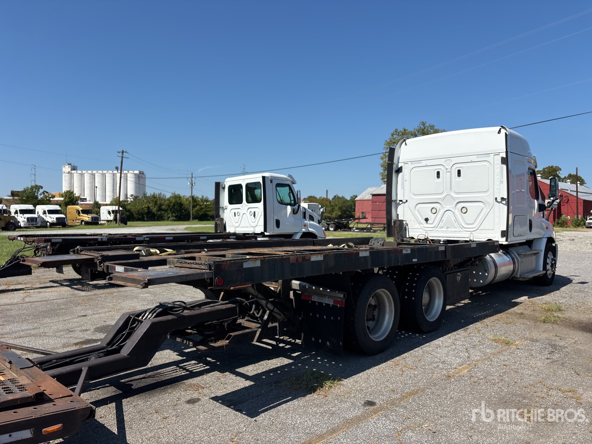 2019 Freightliner CASCADIA 113
