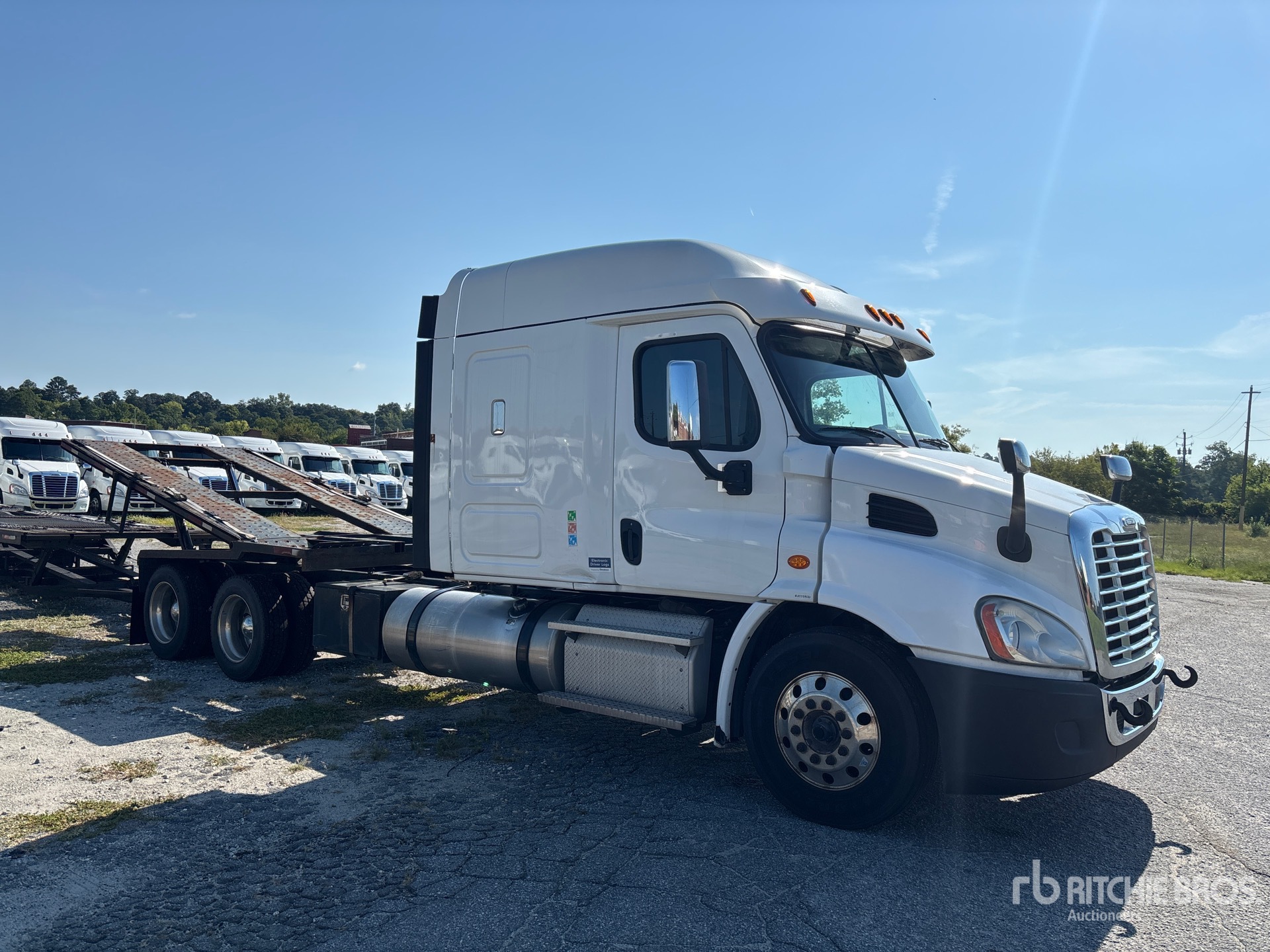 2020 Freightliner Cascadia 113