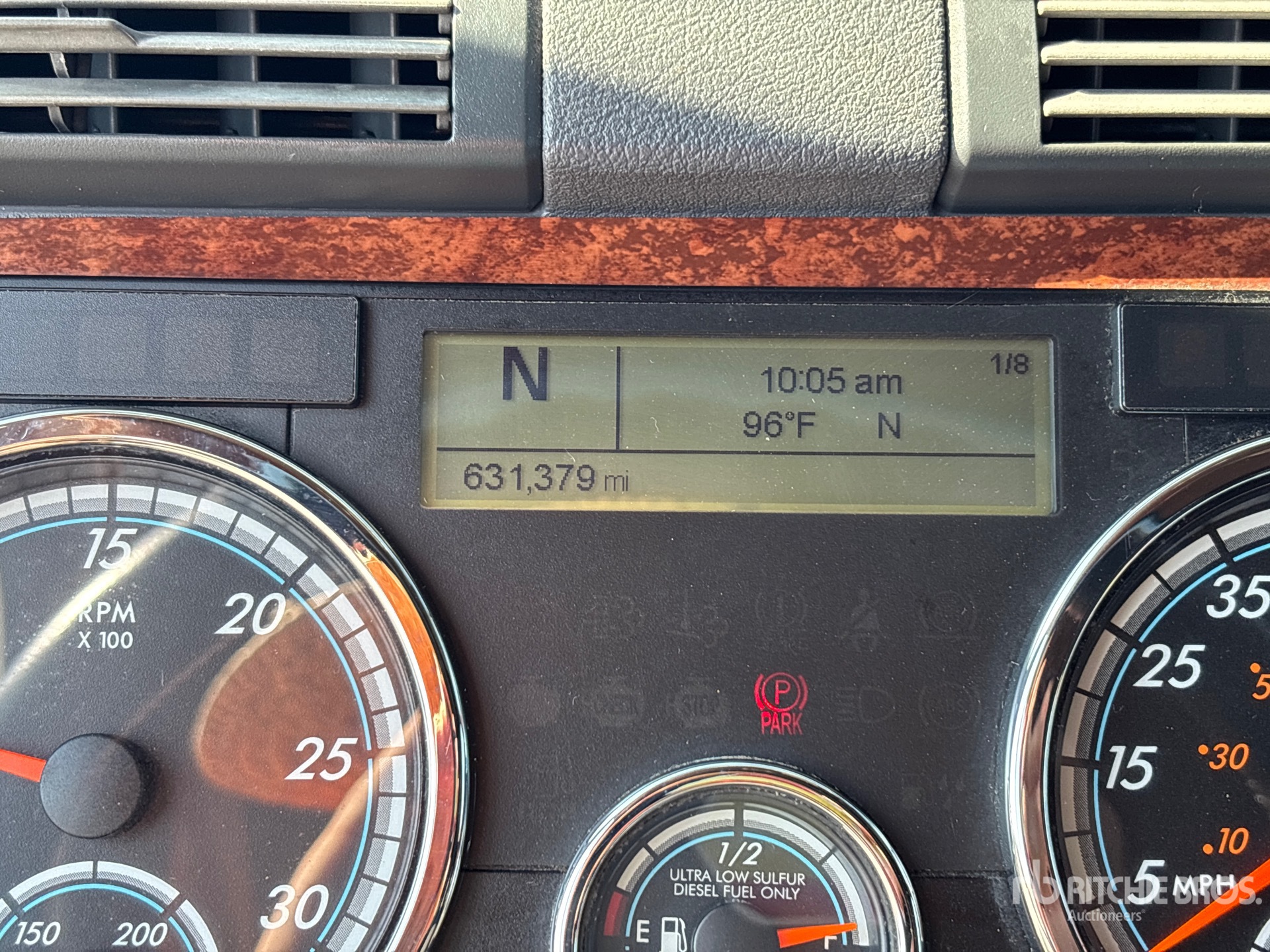 2020 Freightliner Cascadia 113