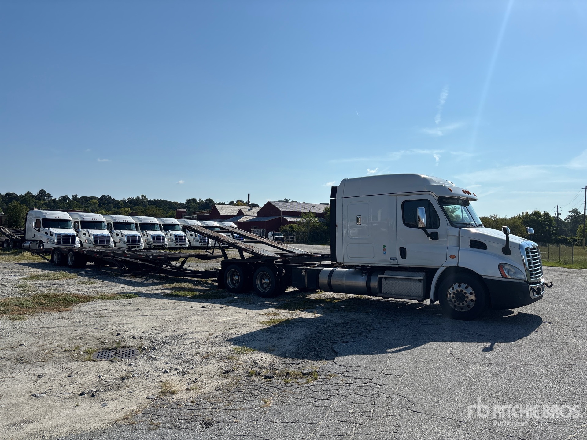 2020 Freightliner Cascadia 113