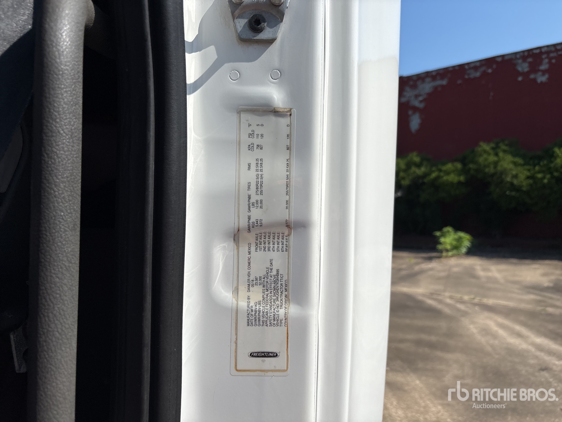 2019 Freightliner Cascadia 113