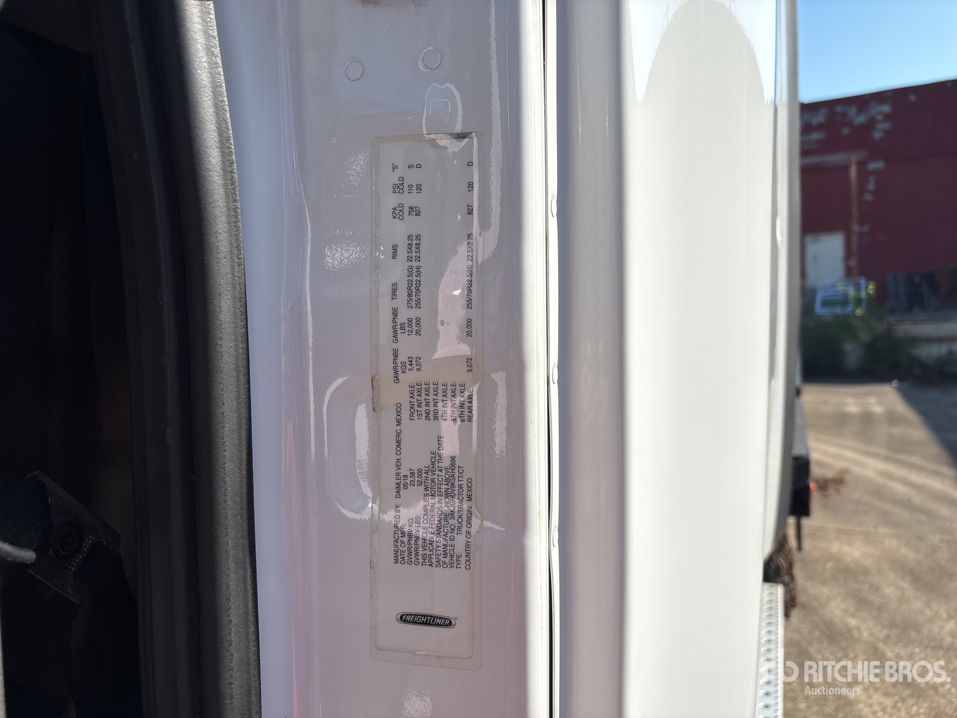 2019 Freightliner Cascadia 113