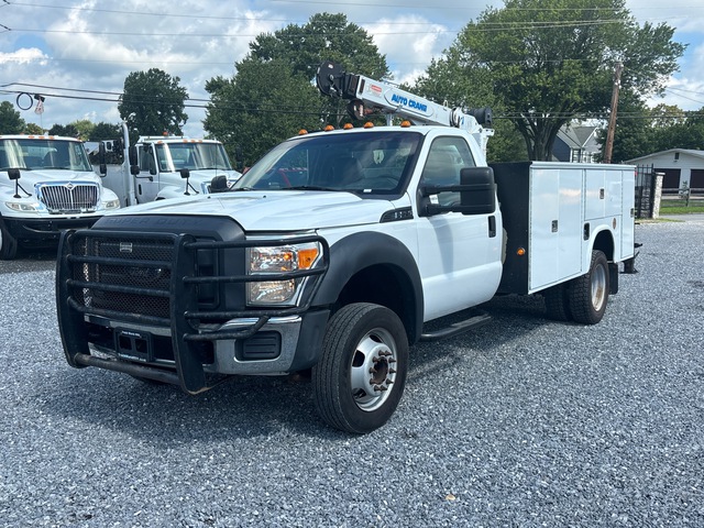2012 Ford F-550 XL 4x2 Service Truck 2012 Ford F-550 XL 4x2 Service Truck